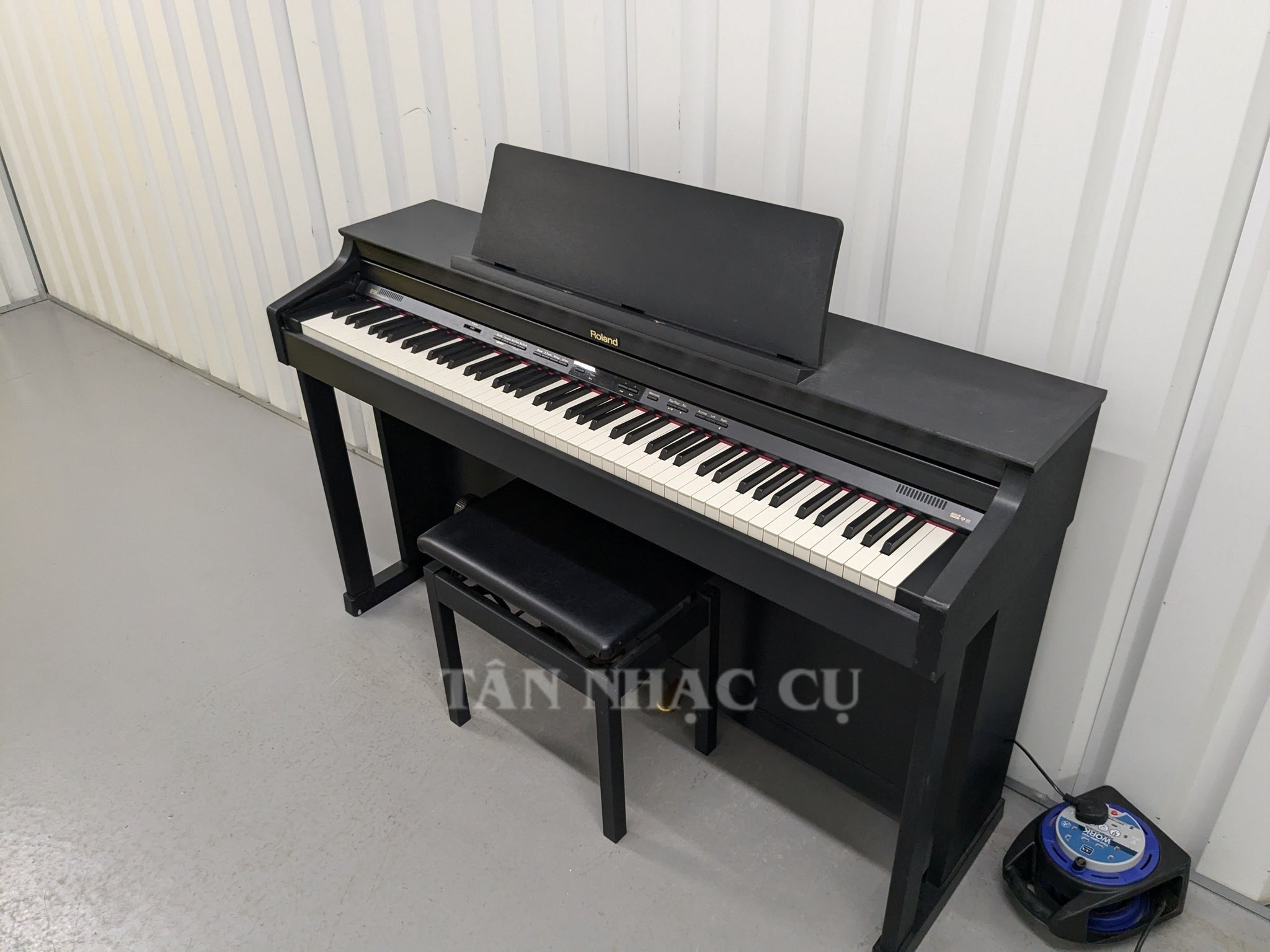 Roland HP305 Piano