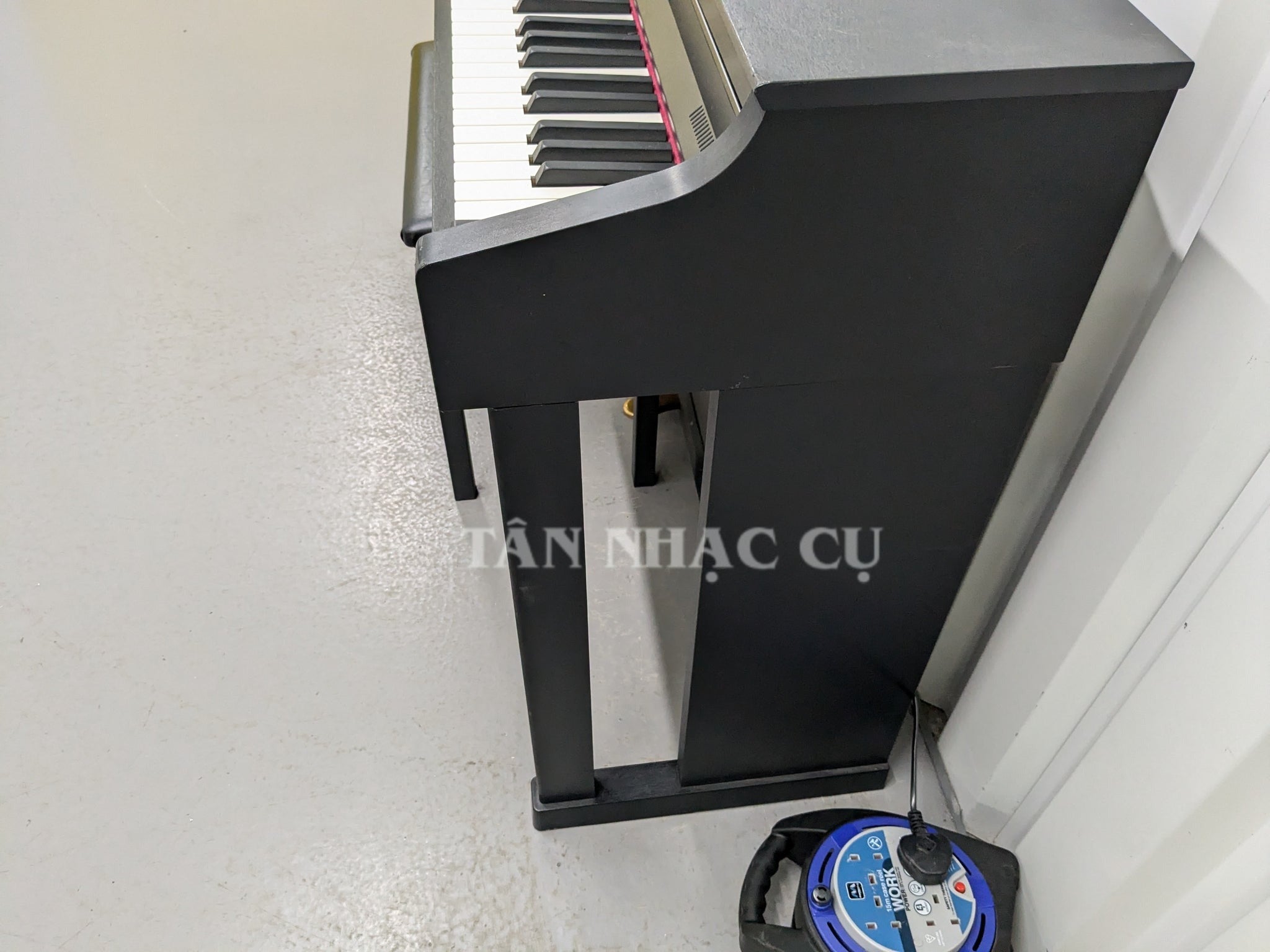 Roland HP305 Piano