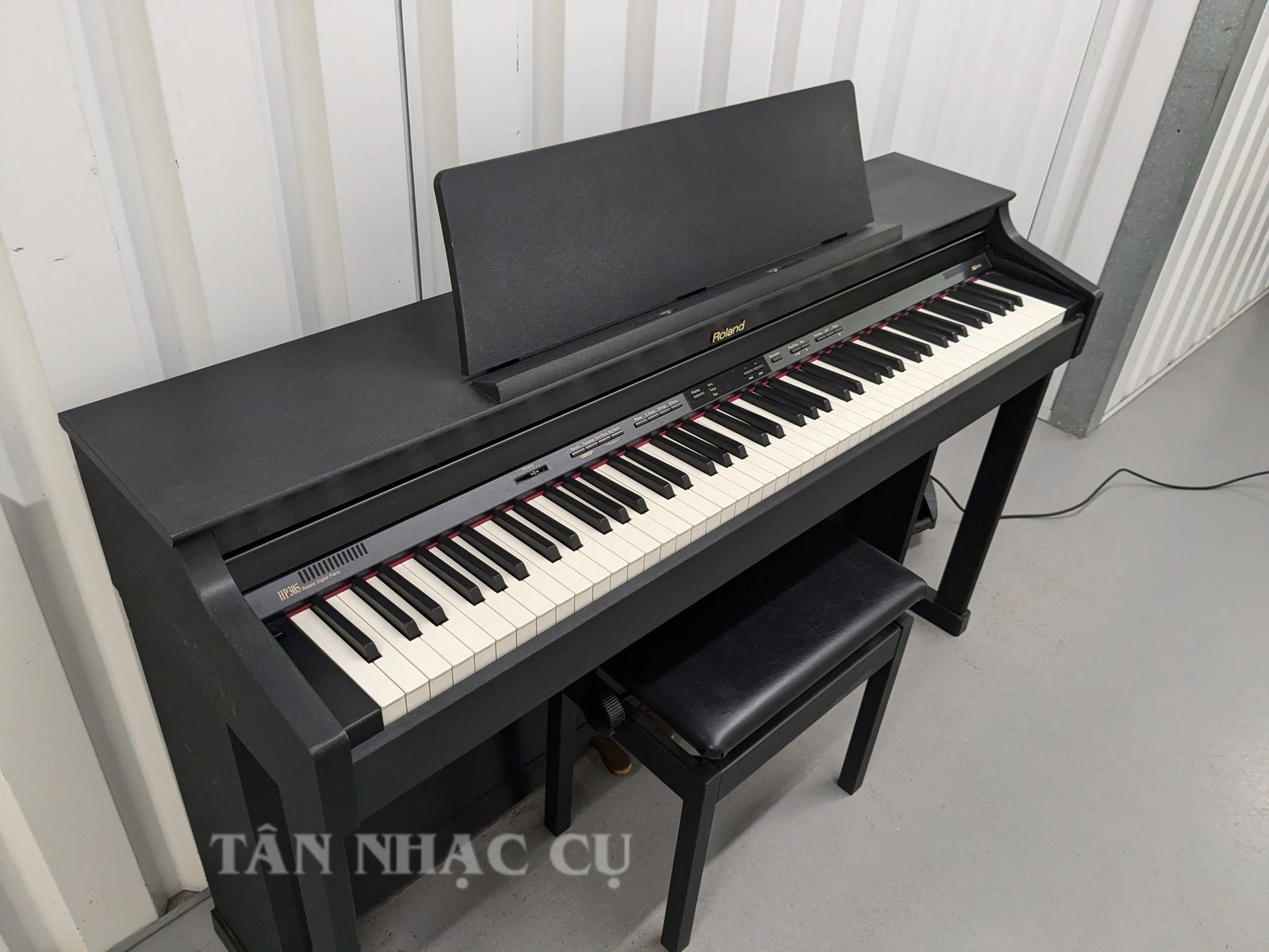 Roland HP305 Piano