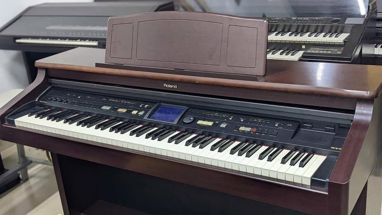 Đàn Piano Điện Roland KR577