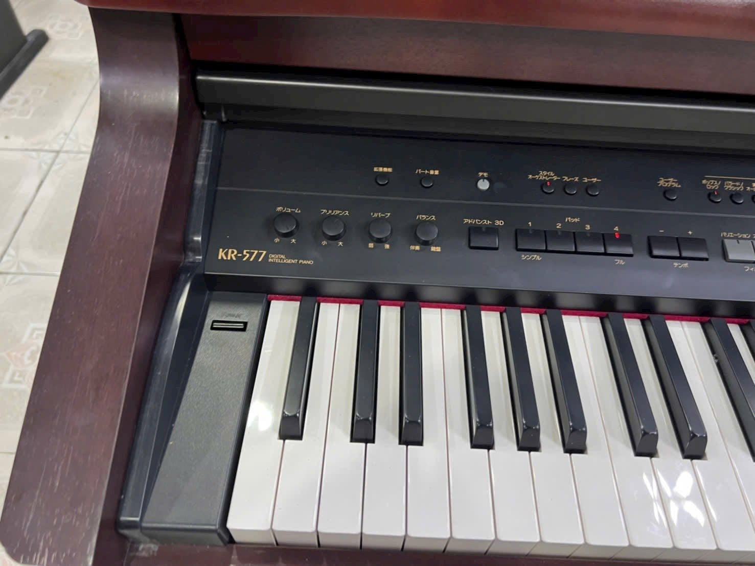 Đàn Piano Điện Roland KR577