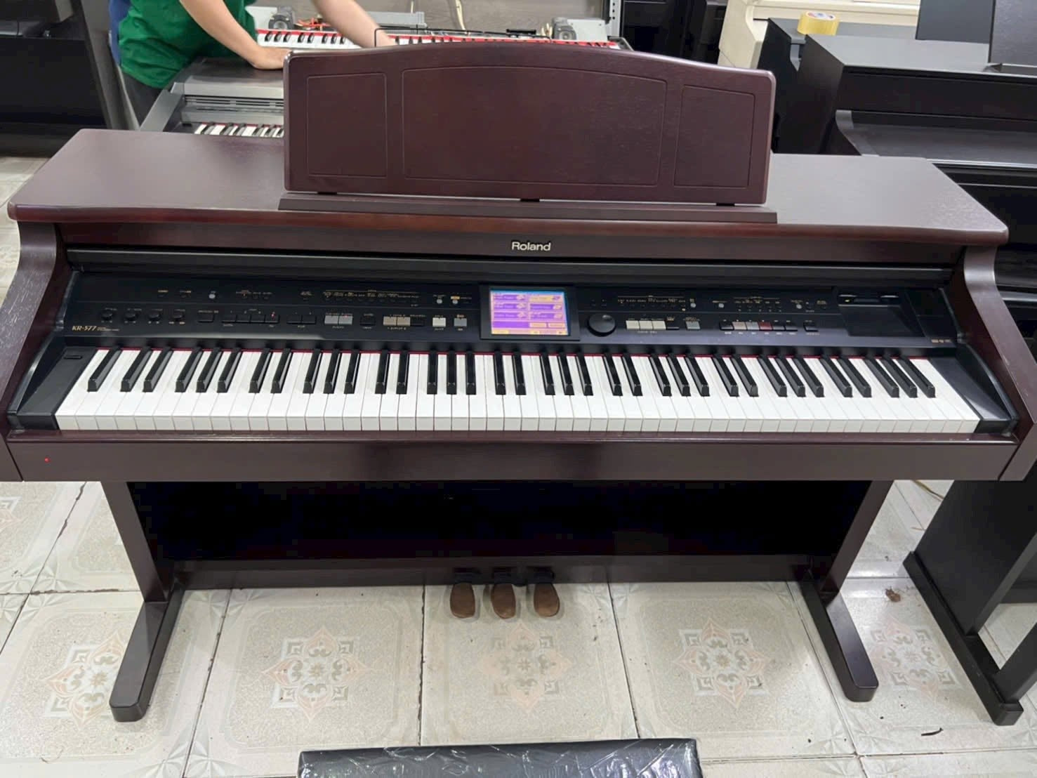 Đàn Piano Điện Roland KR577