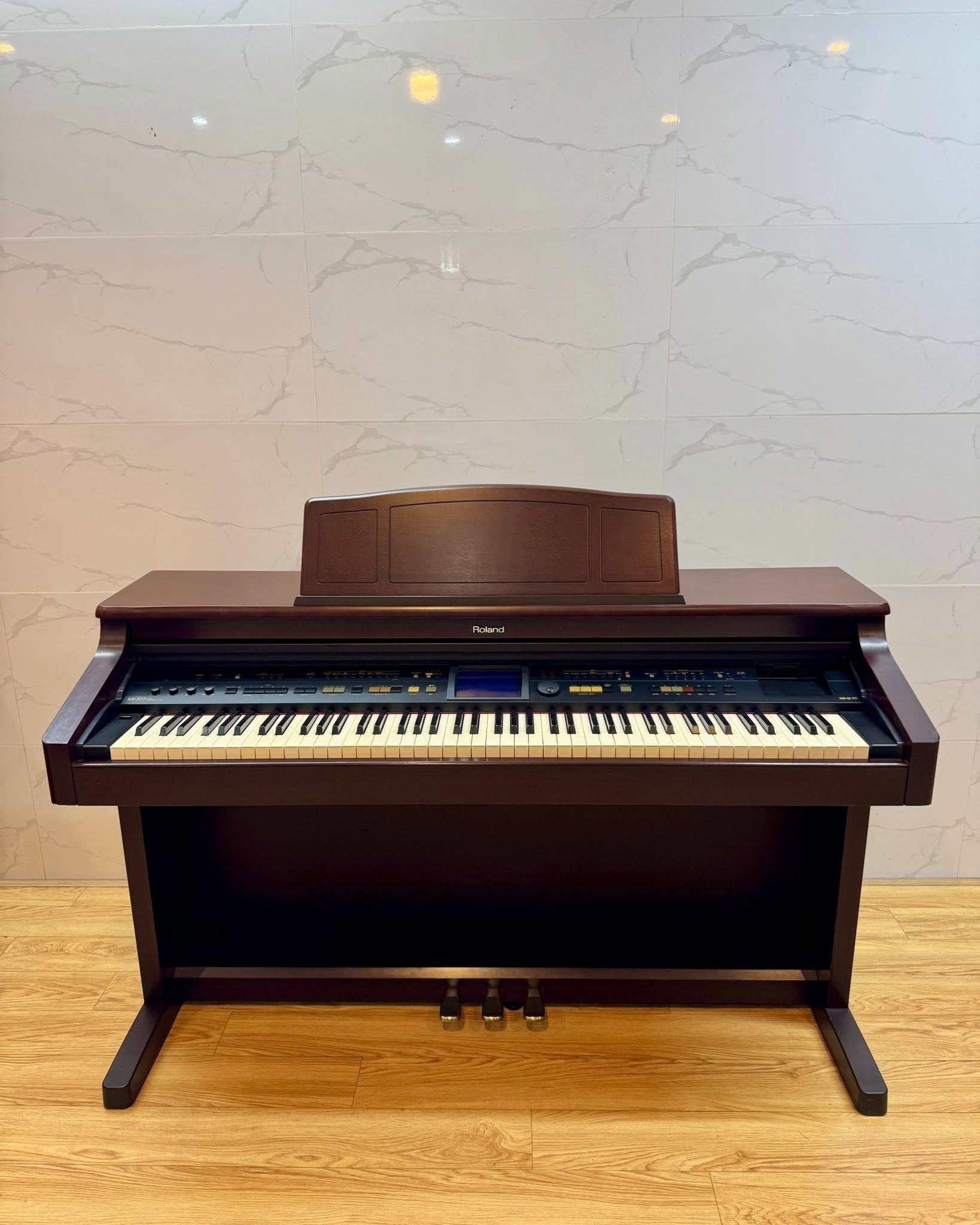 Đàn Piano Điện Roland KR577