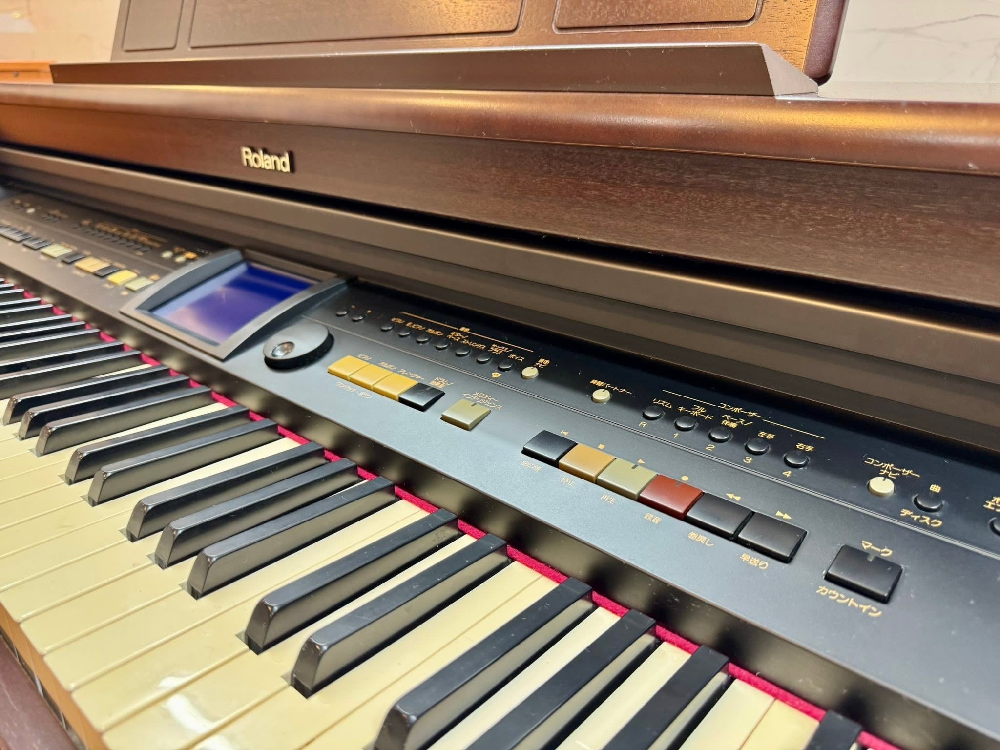 Đàn Piano Điện Roland KR577