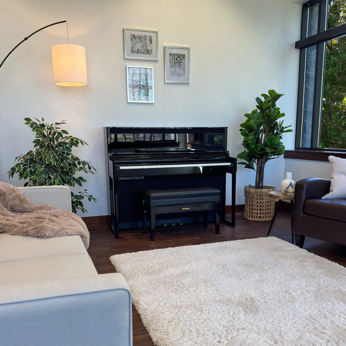 Roland LX-6 Polished Ebony