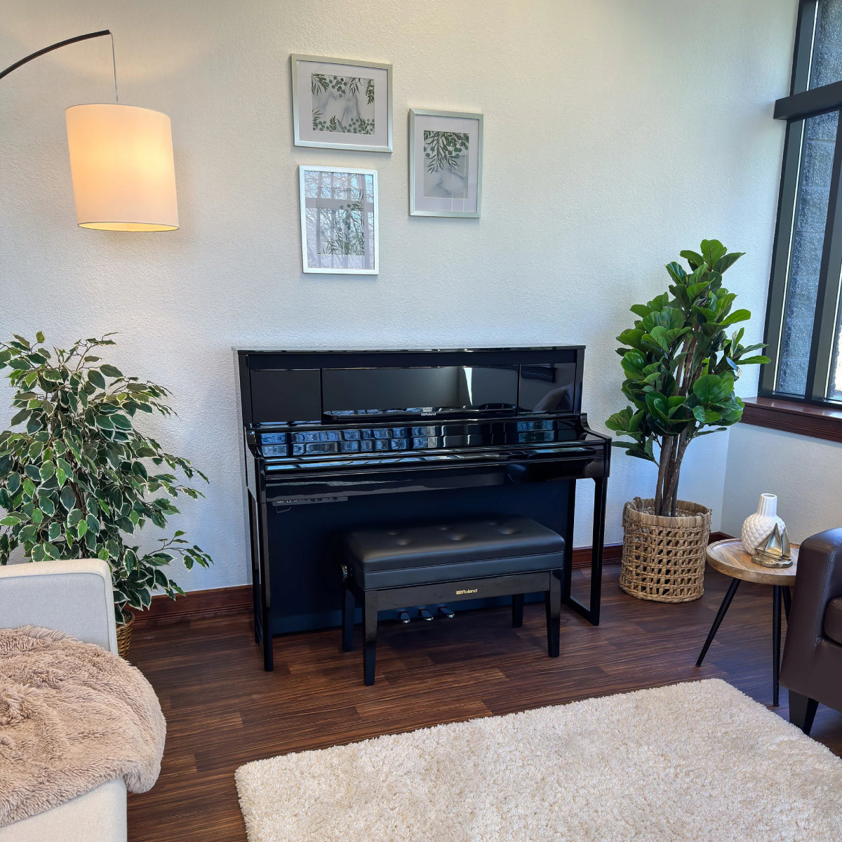 Roland LX-6 Polished Ebony