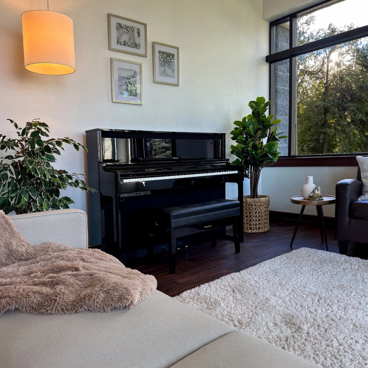 Roland LX-6 Polished Ebony