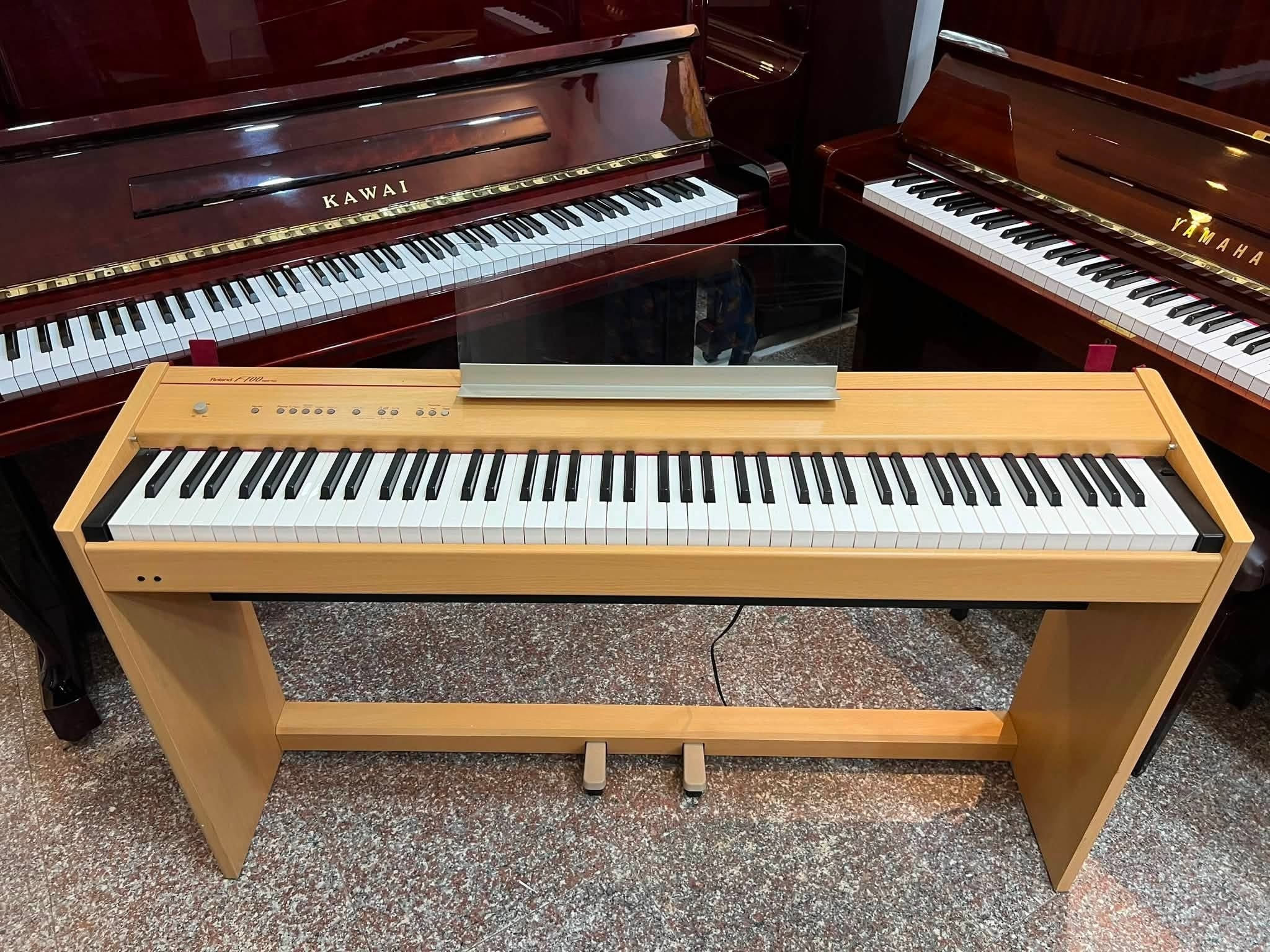Đàn Piano Điện Roland F100