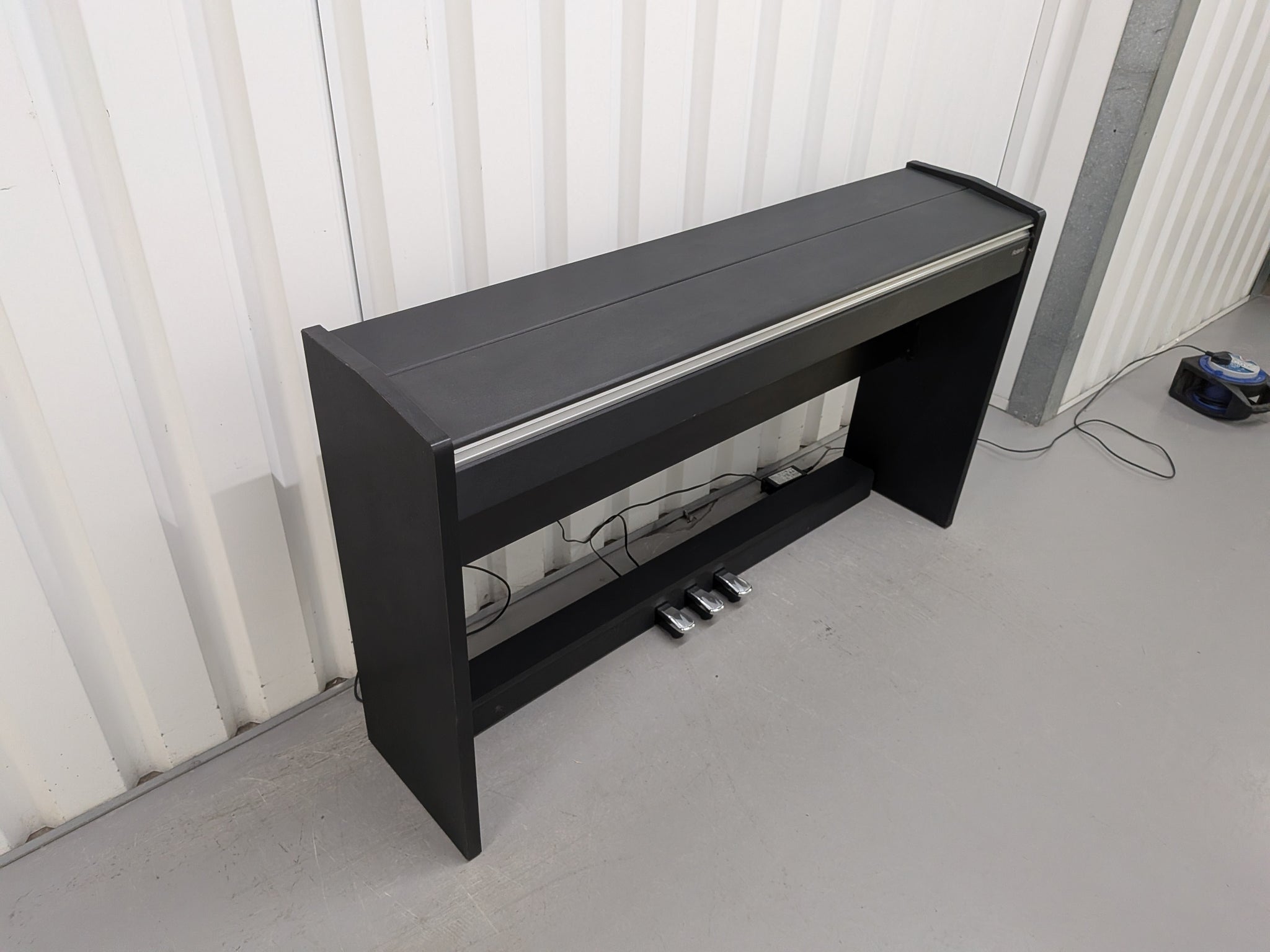 Đàn Piano Điện Roland F120