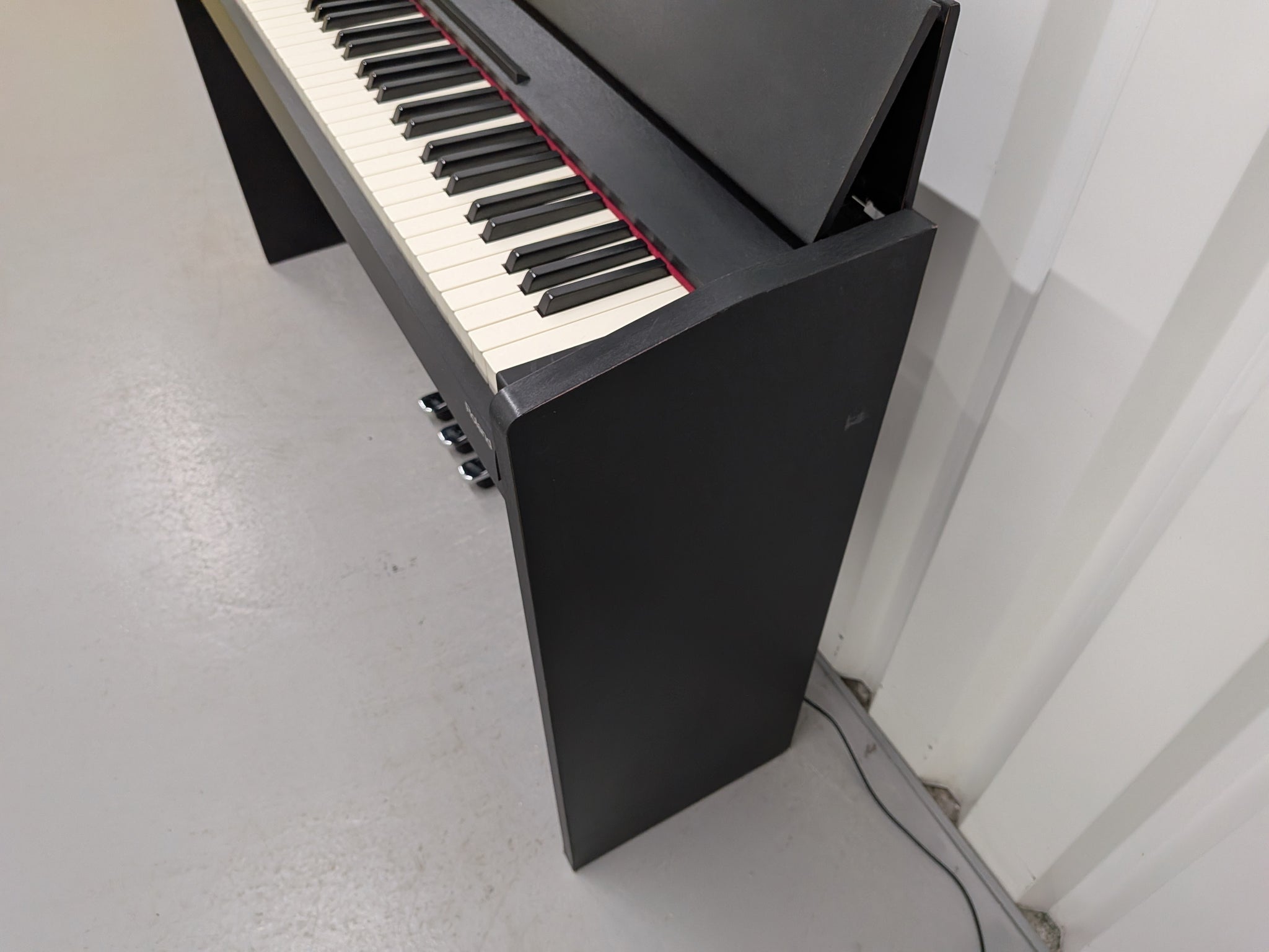 Đàn Piano Điện Roland F120