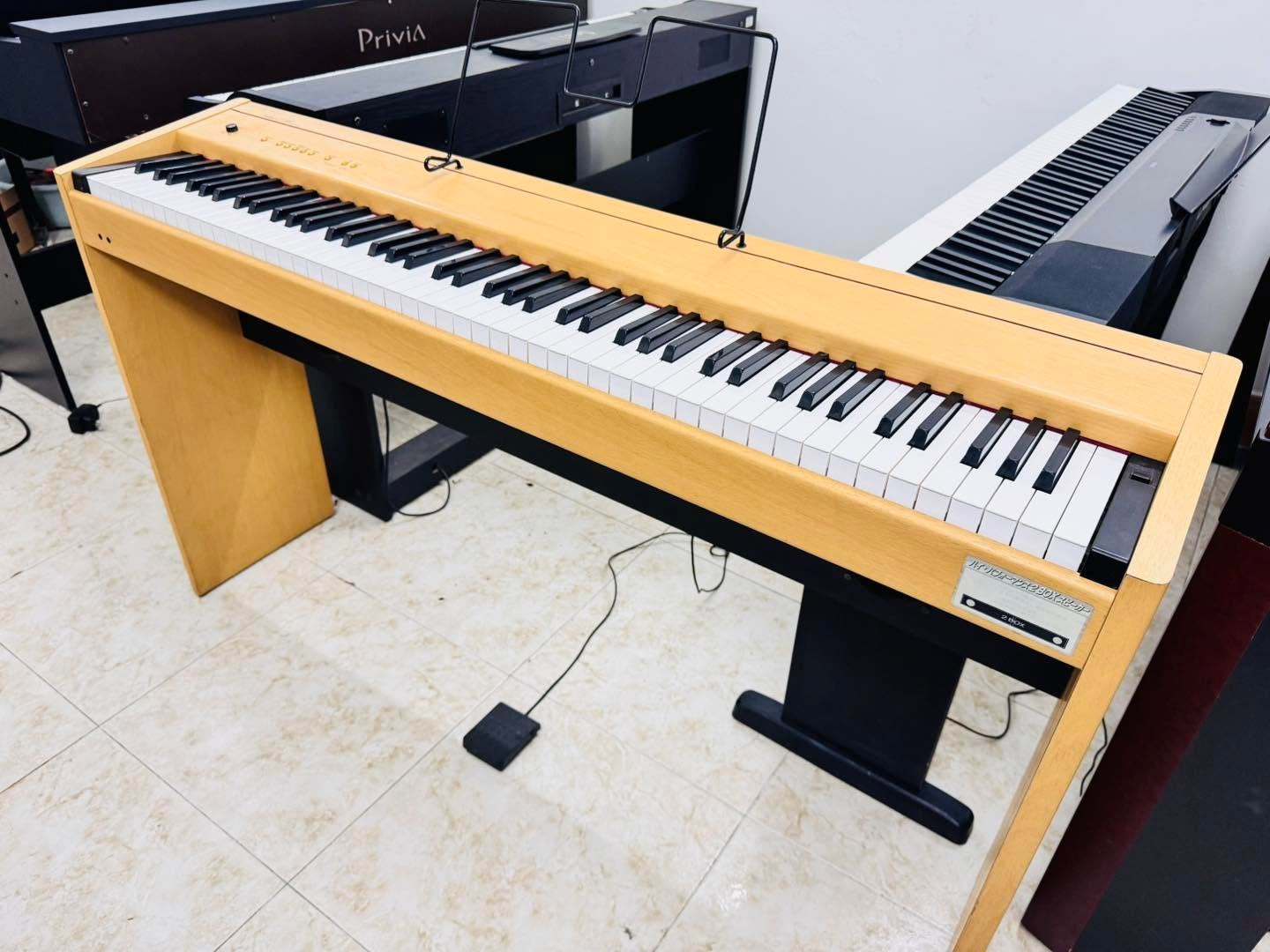 Đàn Piano Điện Roland F90