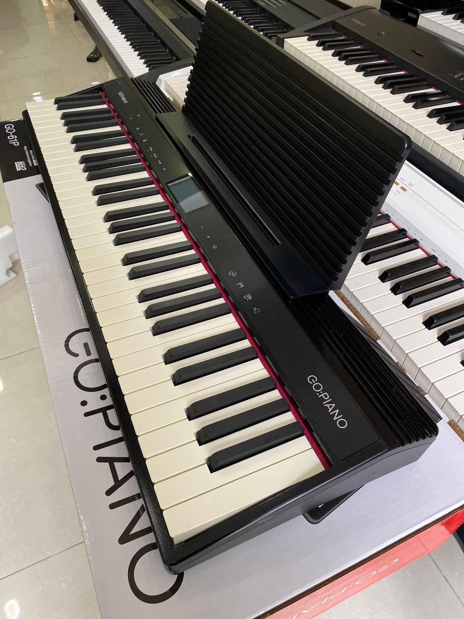 Đàn Piano Điện Roland GO:61