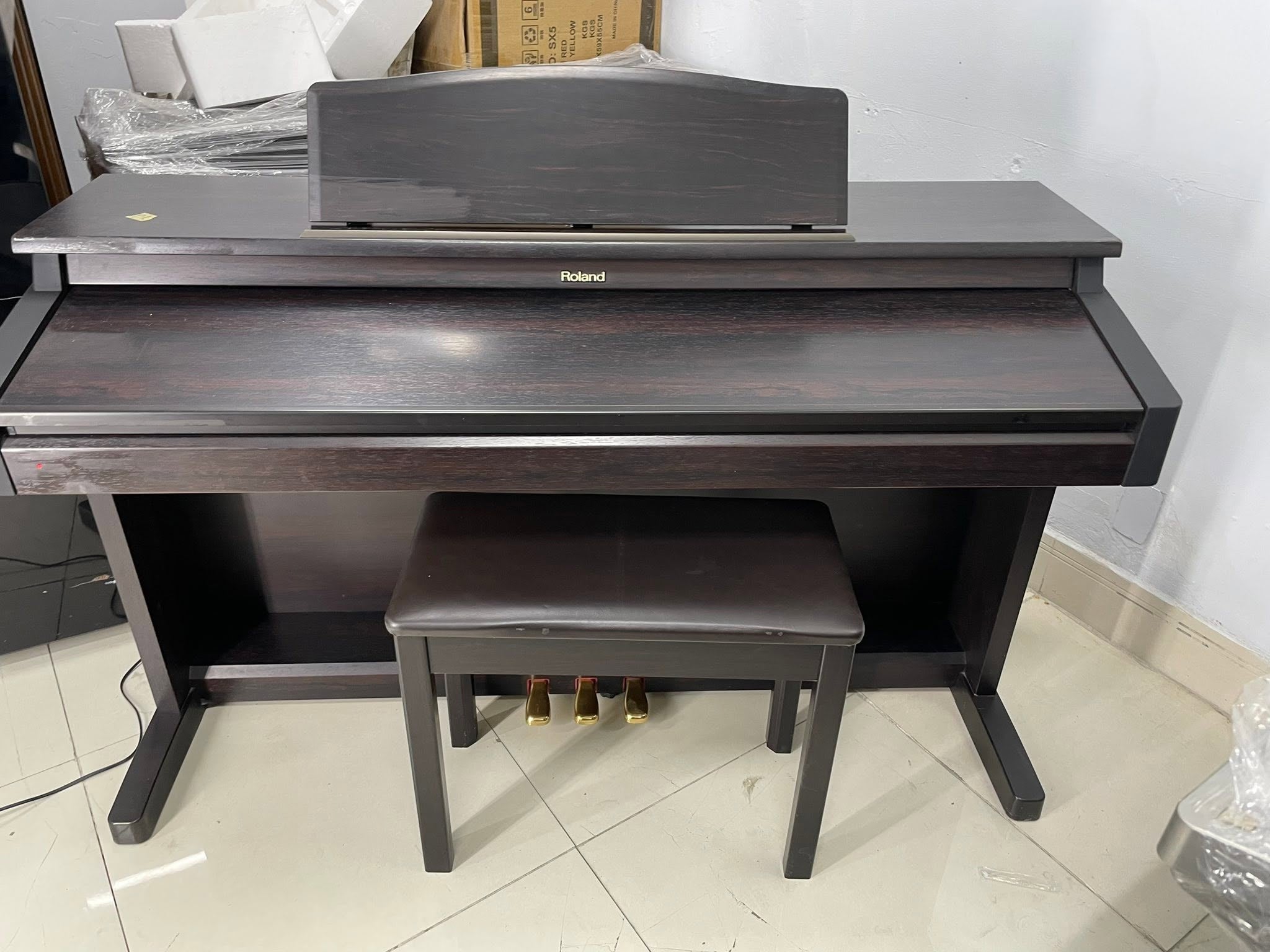 Đàn Piano Điện Roland KR375