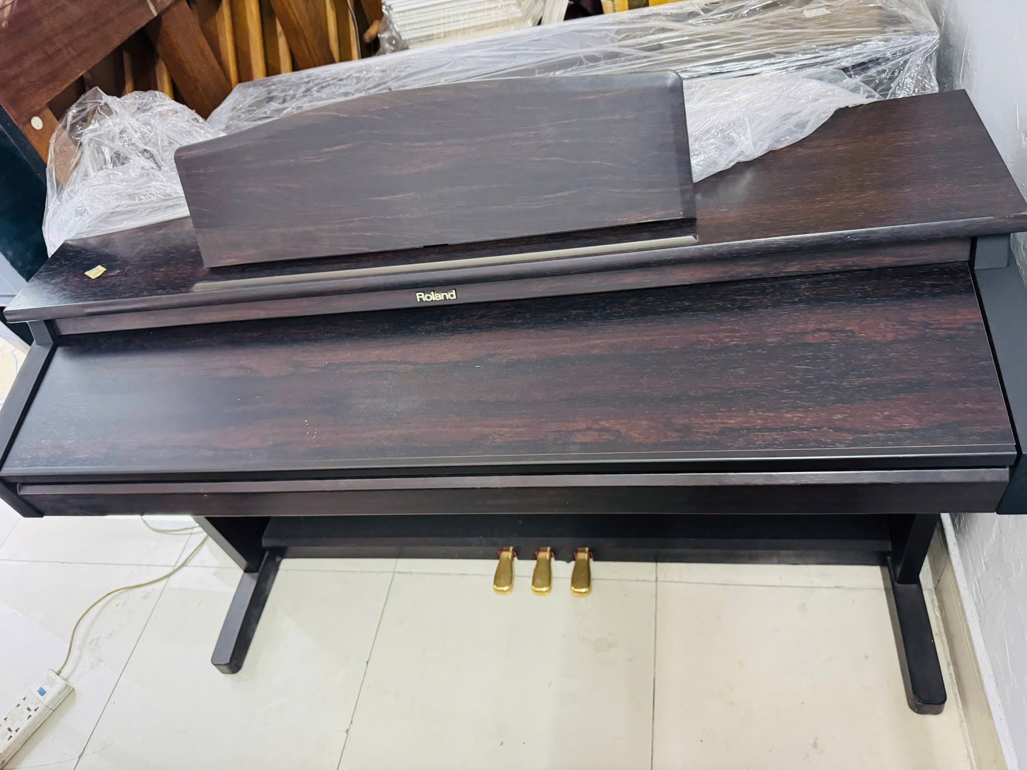 Đàn Piano Điện Roland KR375