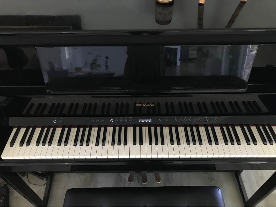 Đàn Piano Điện Roland LX708