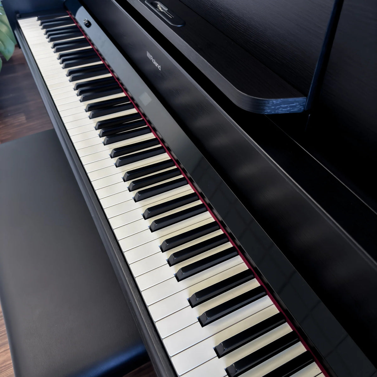 Roland LX9 Charcoal Black