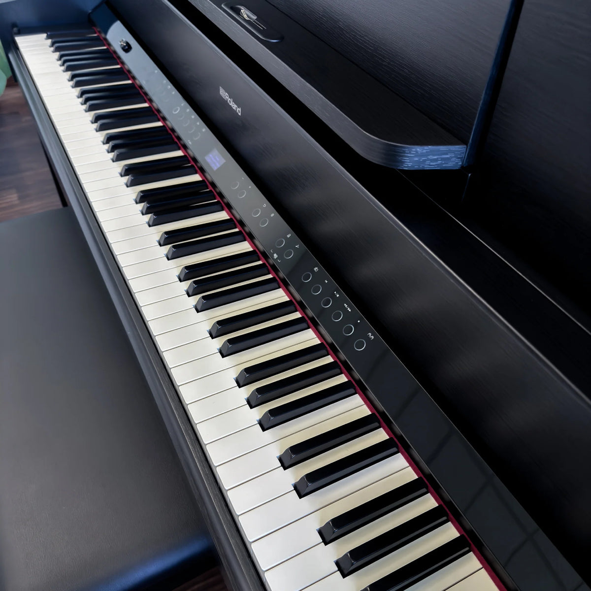 Roland LX9 Charcoal Black