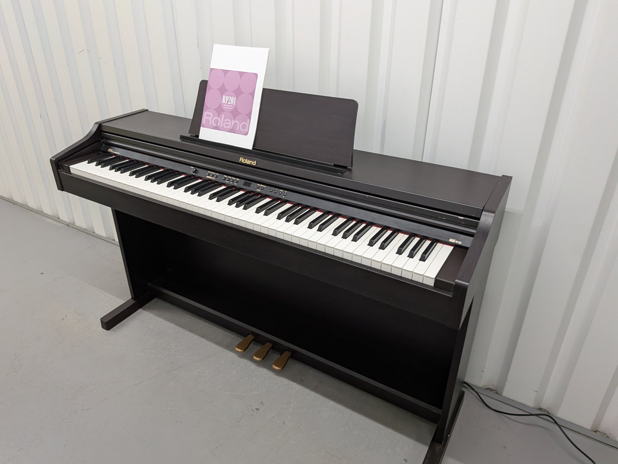 Đàn Piano Điện Roland RP201