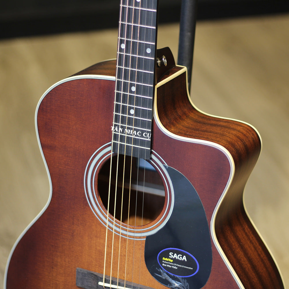 Đàn Guitar Saga SF700GC Acoustic