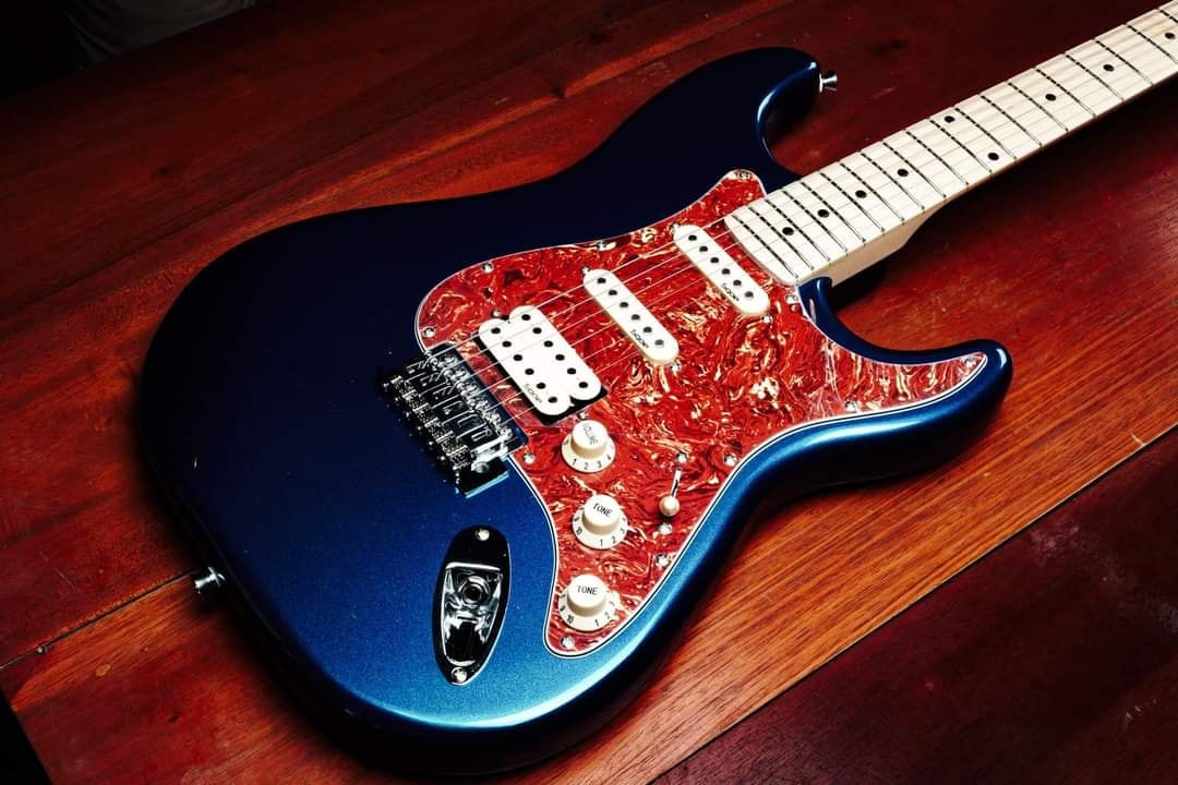 Đàn Guitar Điện Sqoe SEST250