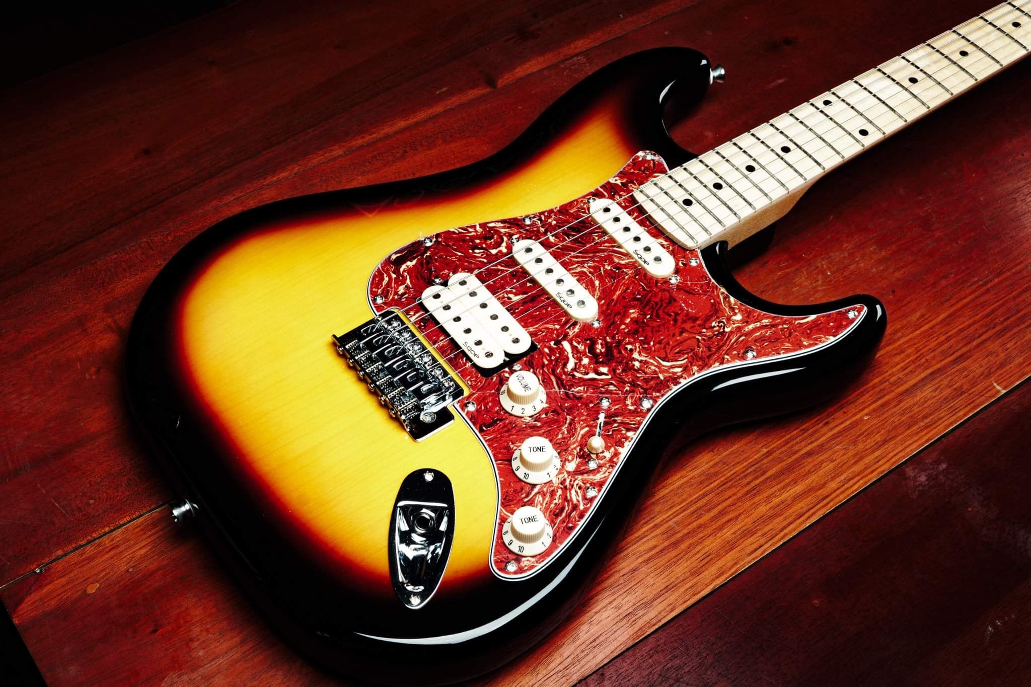 Đàn Guitar Điện Sqoe SEST250