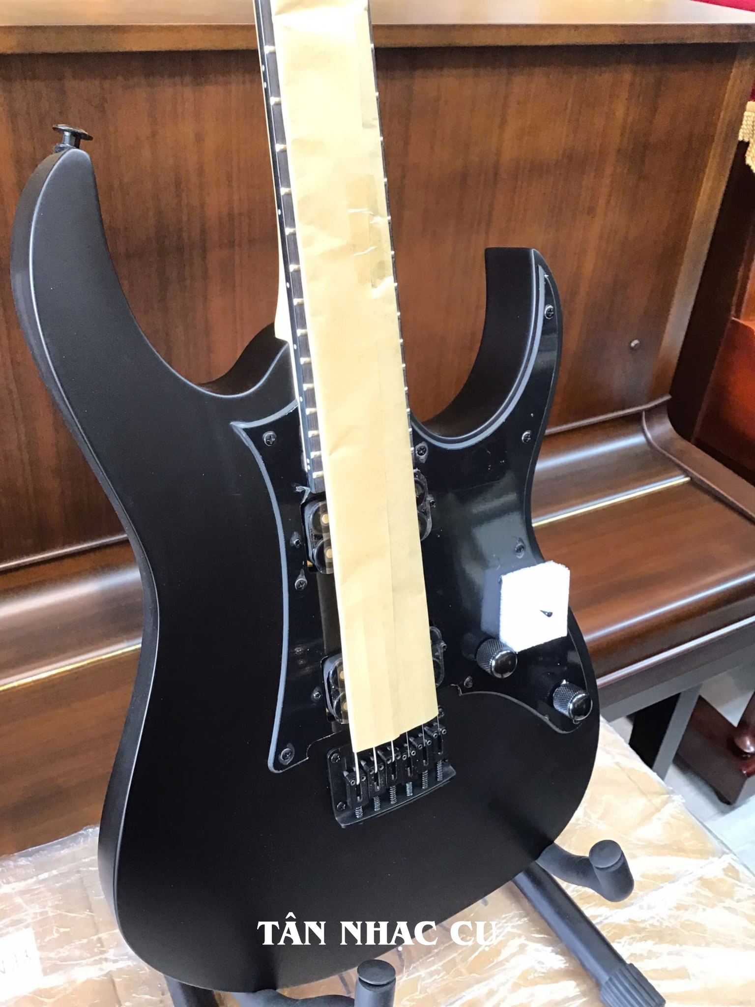 Đàn Guitar Điện Ibanez GRGR131EX, Purpleheart Fingerboard, Black Flat