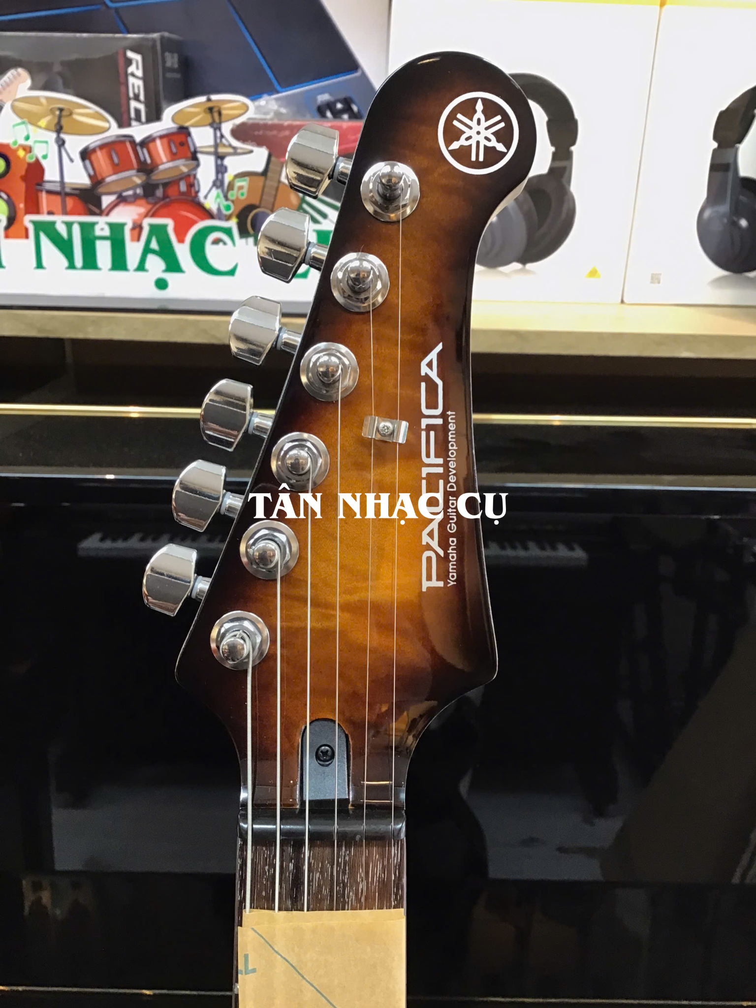 Đàn Guitar Điện Yamaha Pacifica PAC212VQM, Tobacco Brown Sunburst, HSS