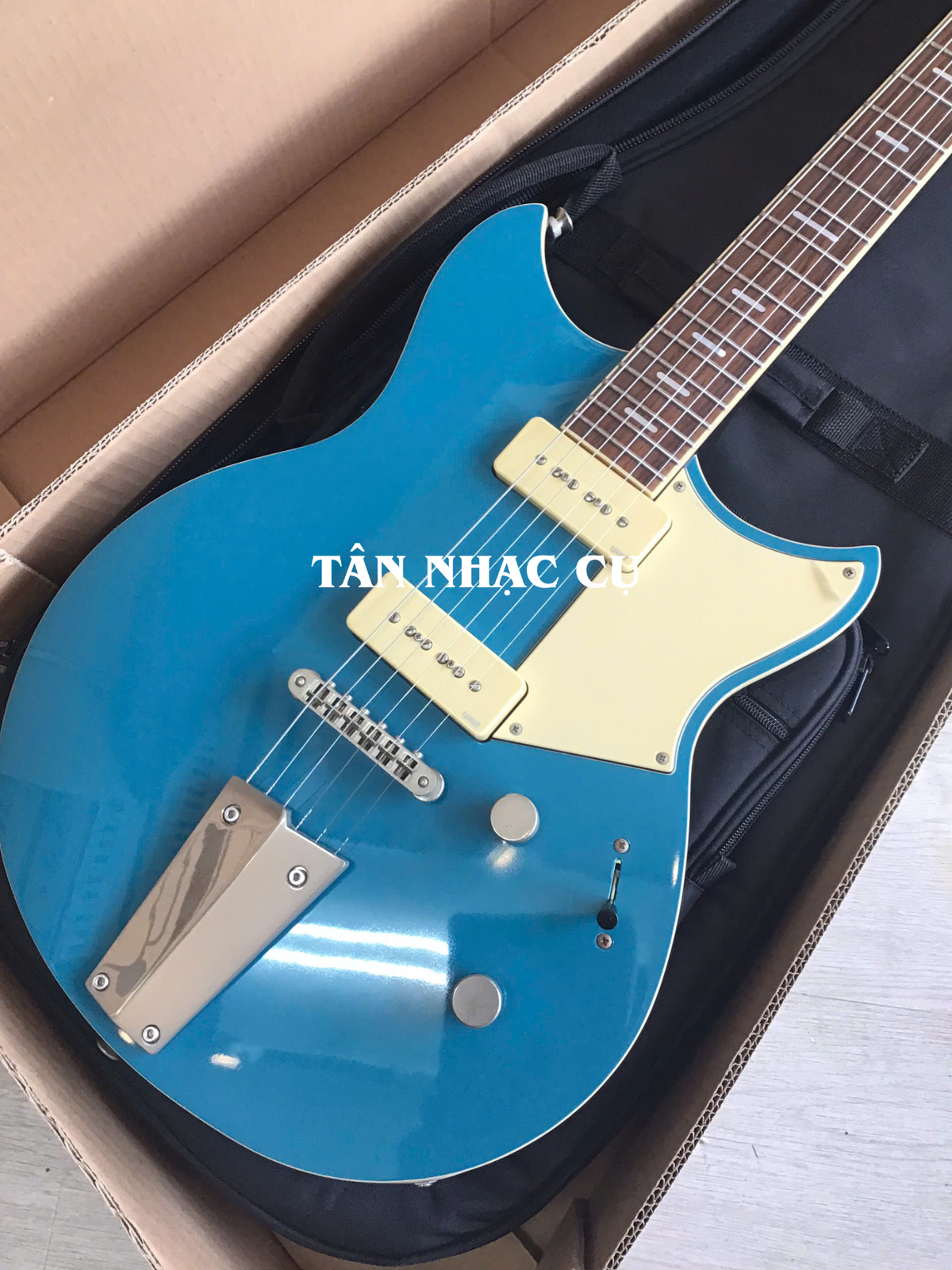 Đàn Guitar Điện Yamaha RSS02T