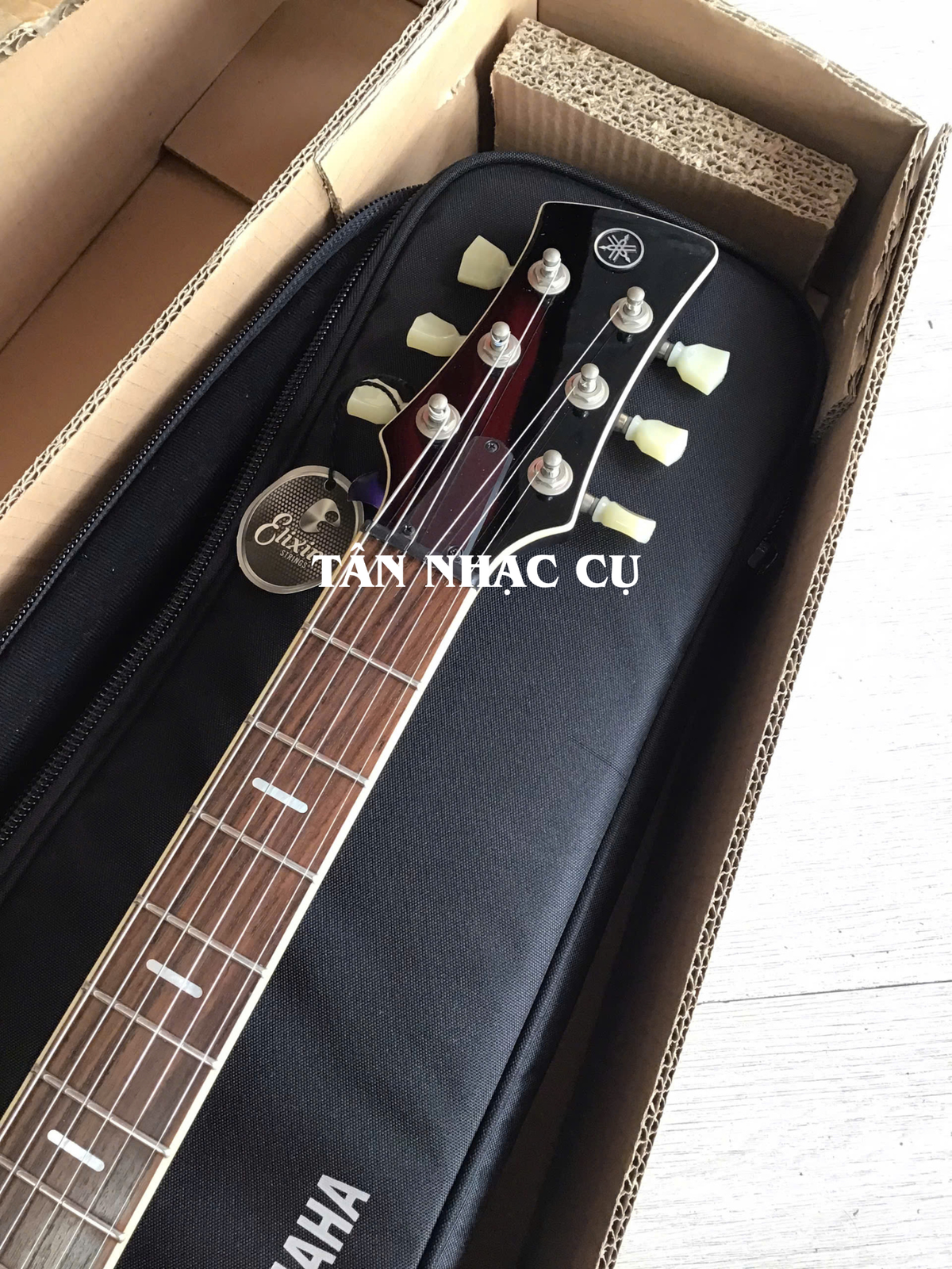Đàn Guitar Điện Yamaha RSS02T