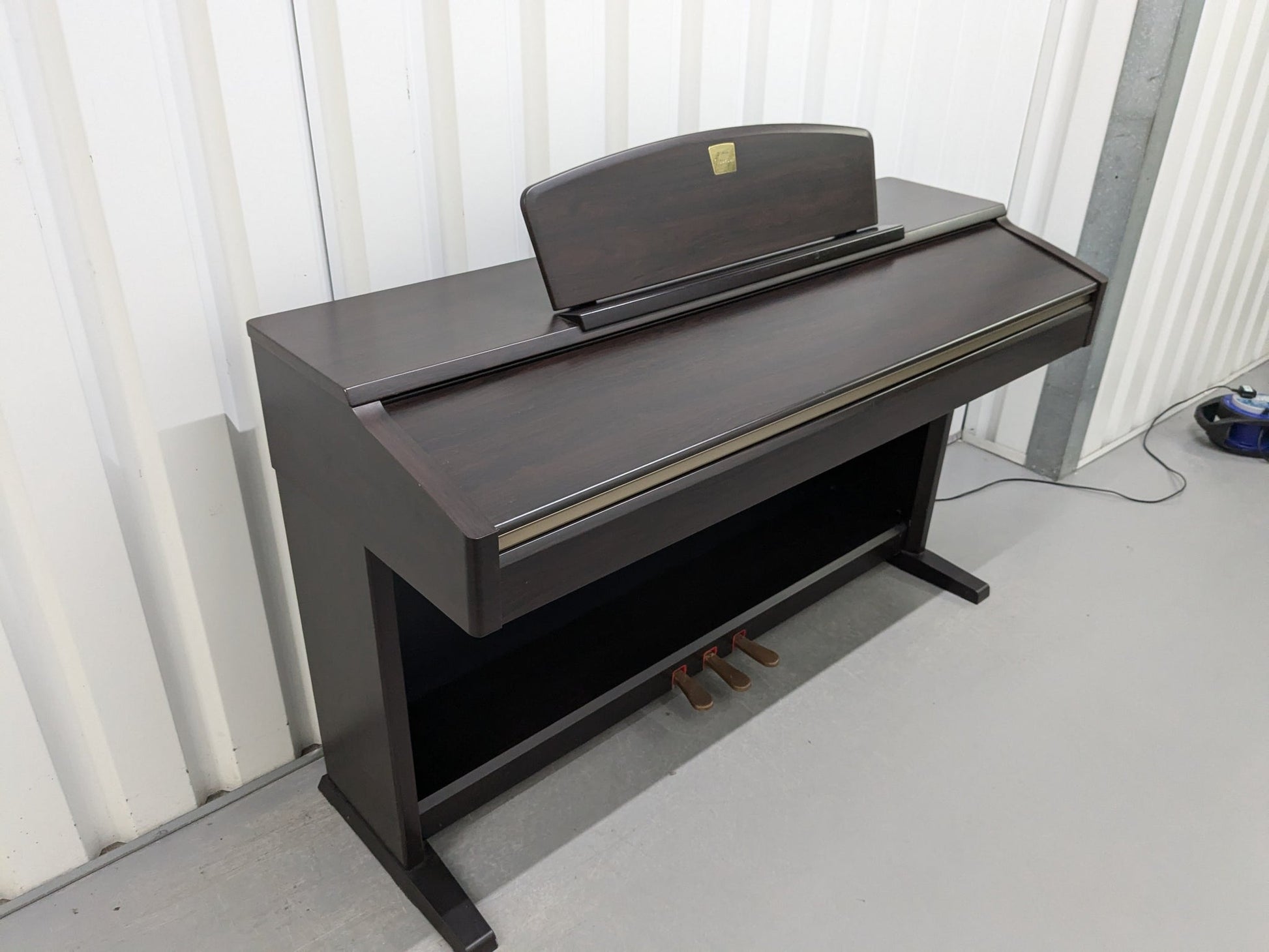 Yamaha CLP130 Rosewood