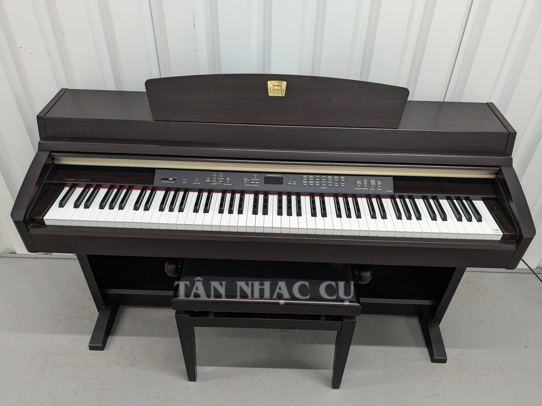 Yamaha CLP230 Piano