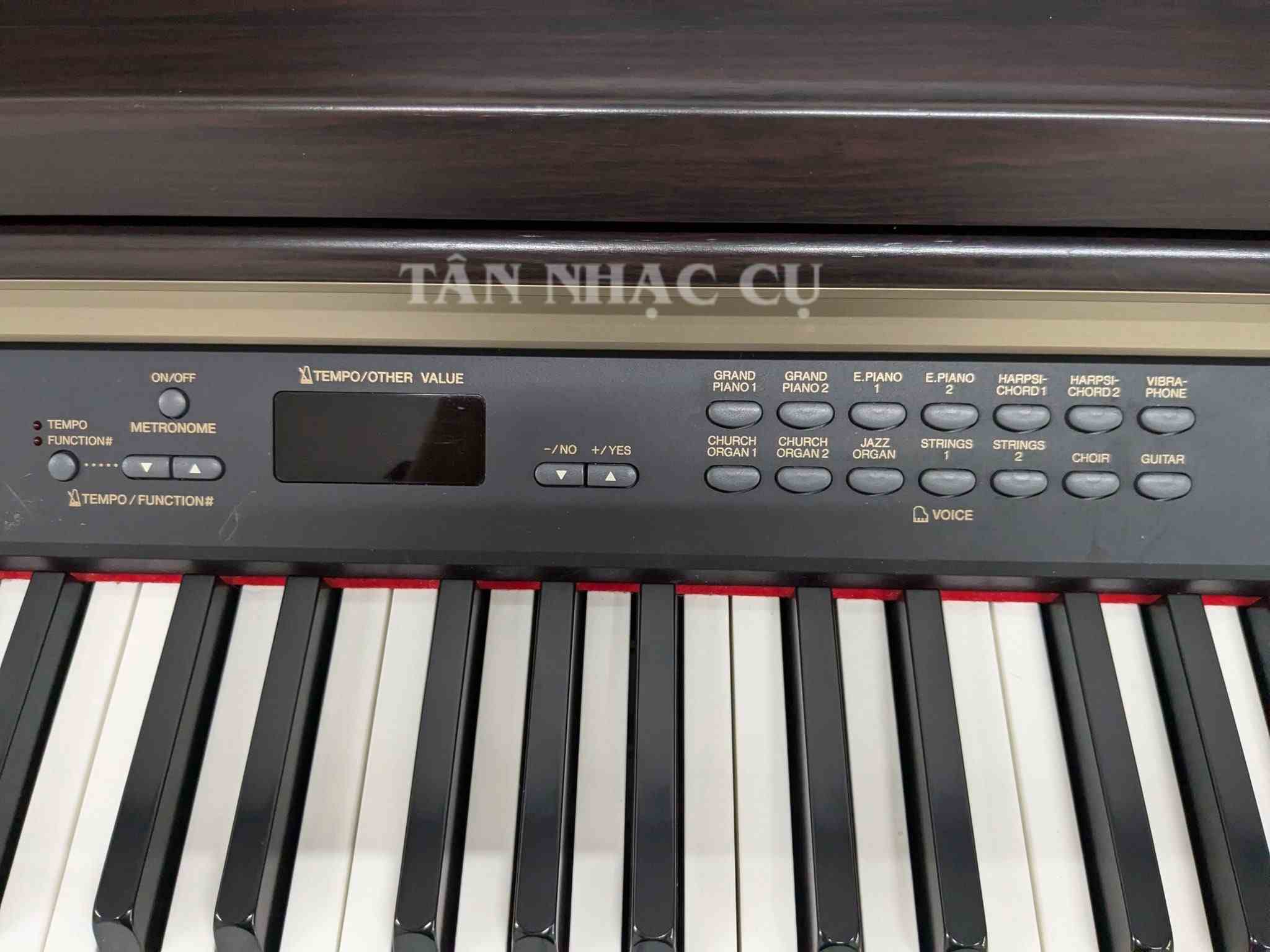 Yamaha CLP230 Piano