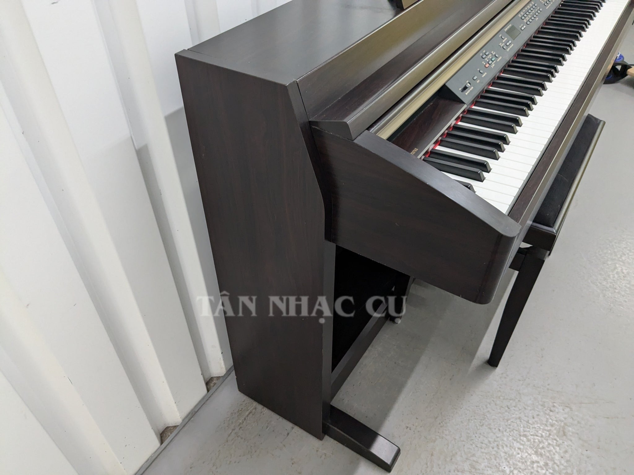 Yamaha CLP230 Piano