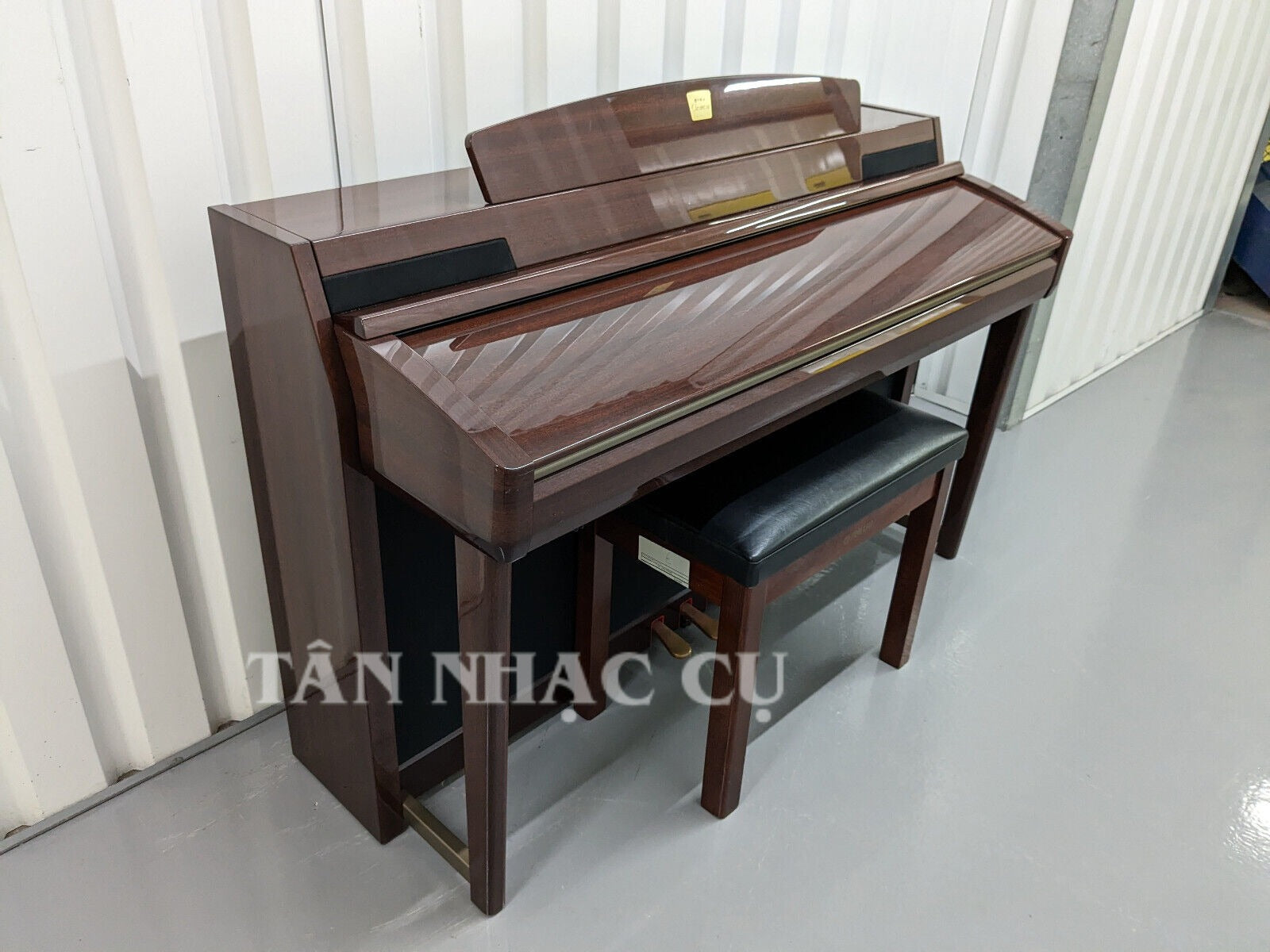 Yamaha CLP280 Piano