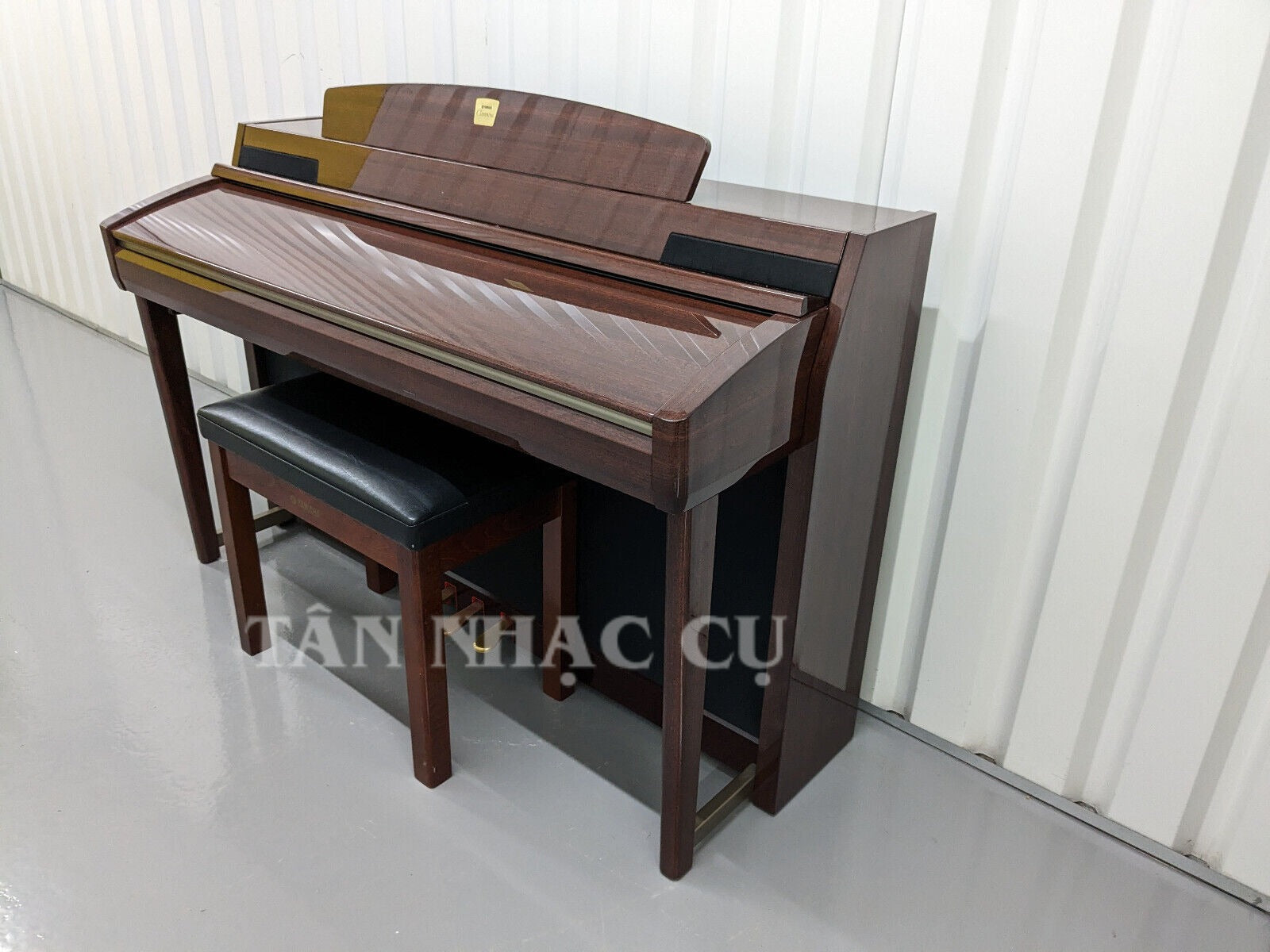 Yamaha CLP280 Piano