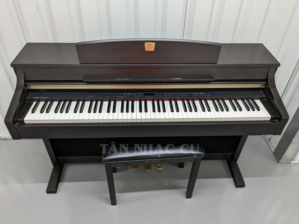 Yamaha CLP340 Piano