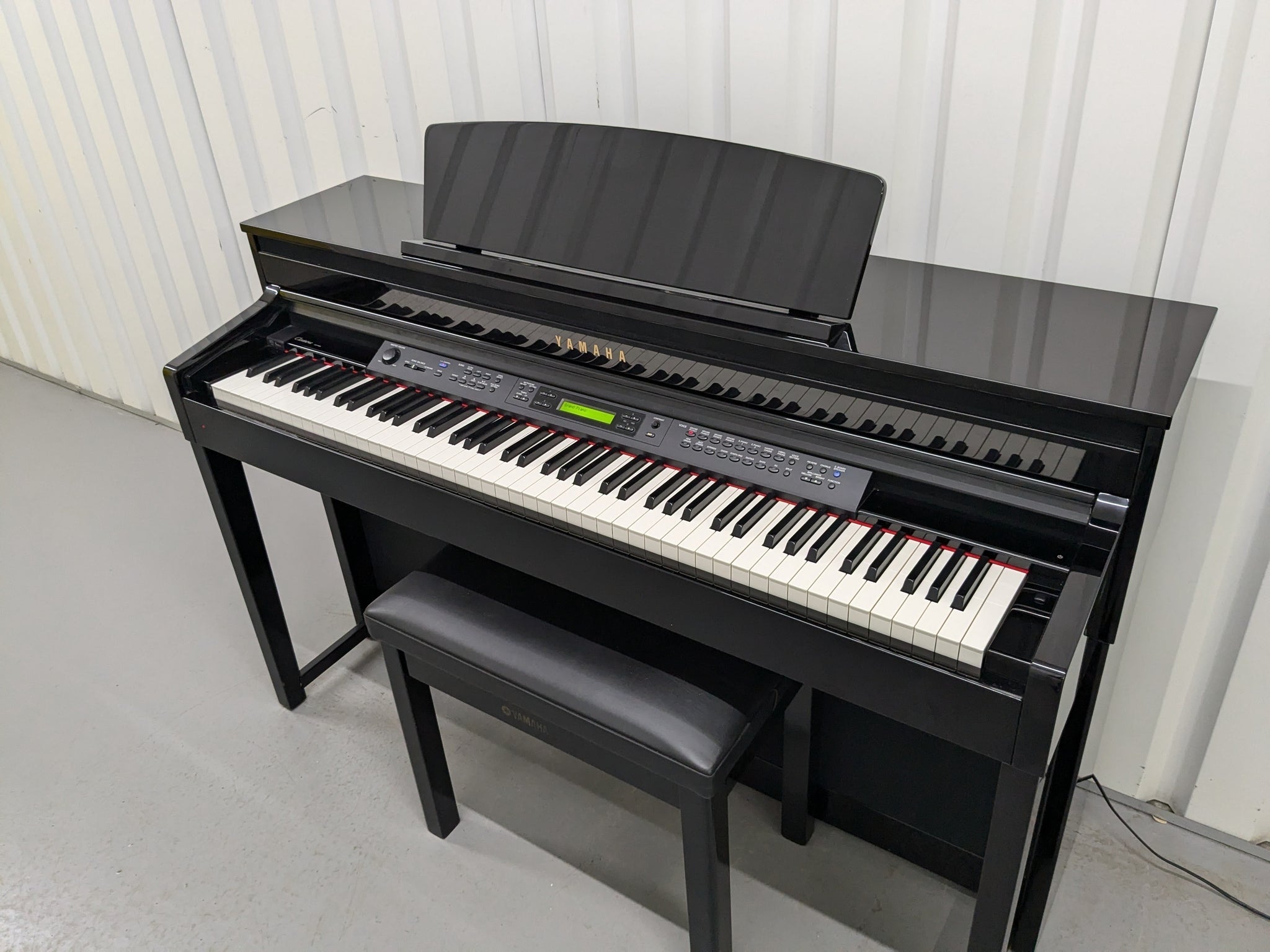 Đàn Piano Điện Yamaha CLP480 PE