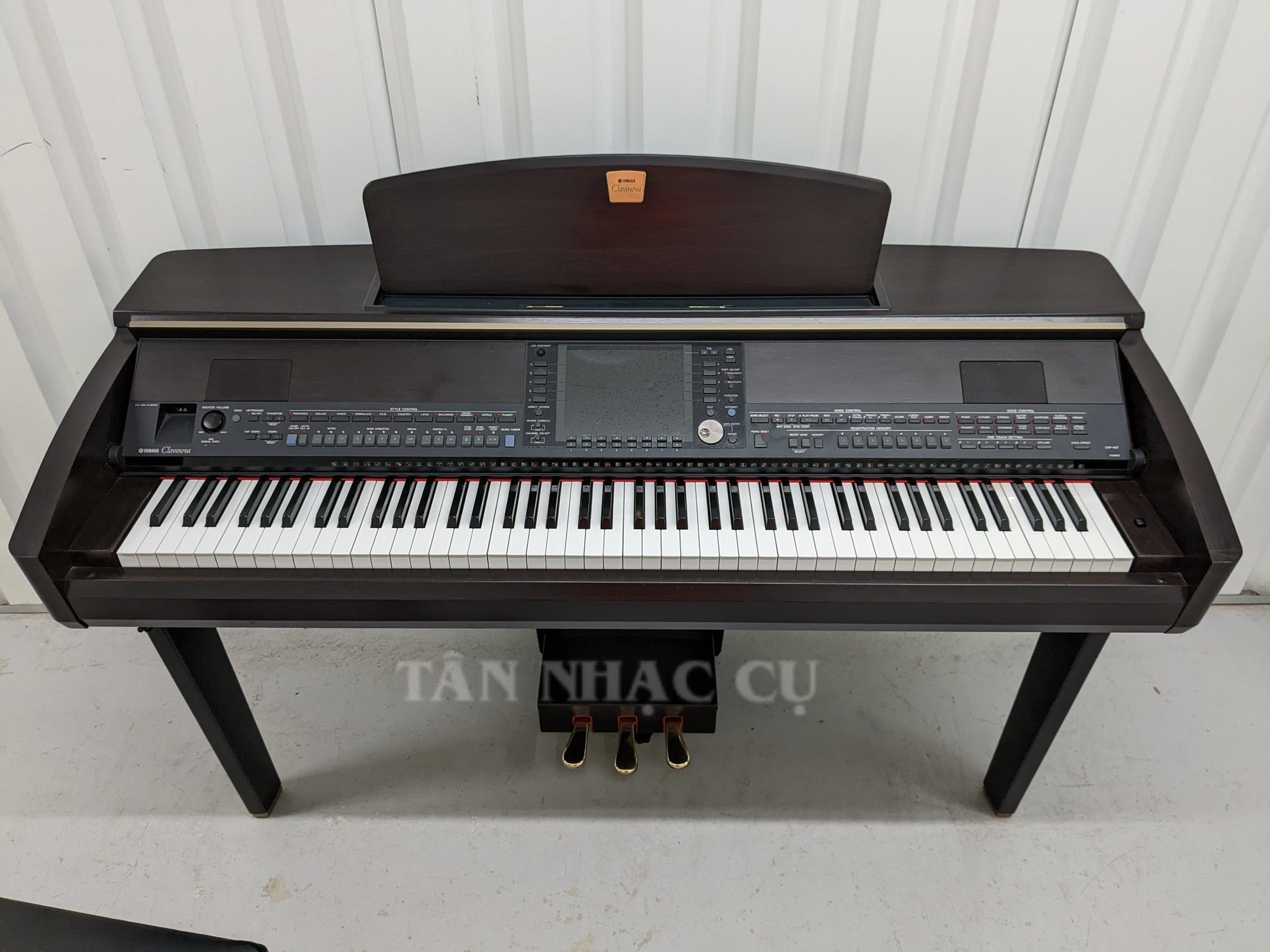 Yamaha CVP407