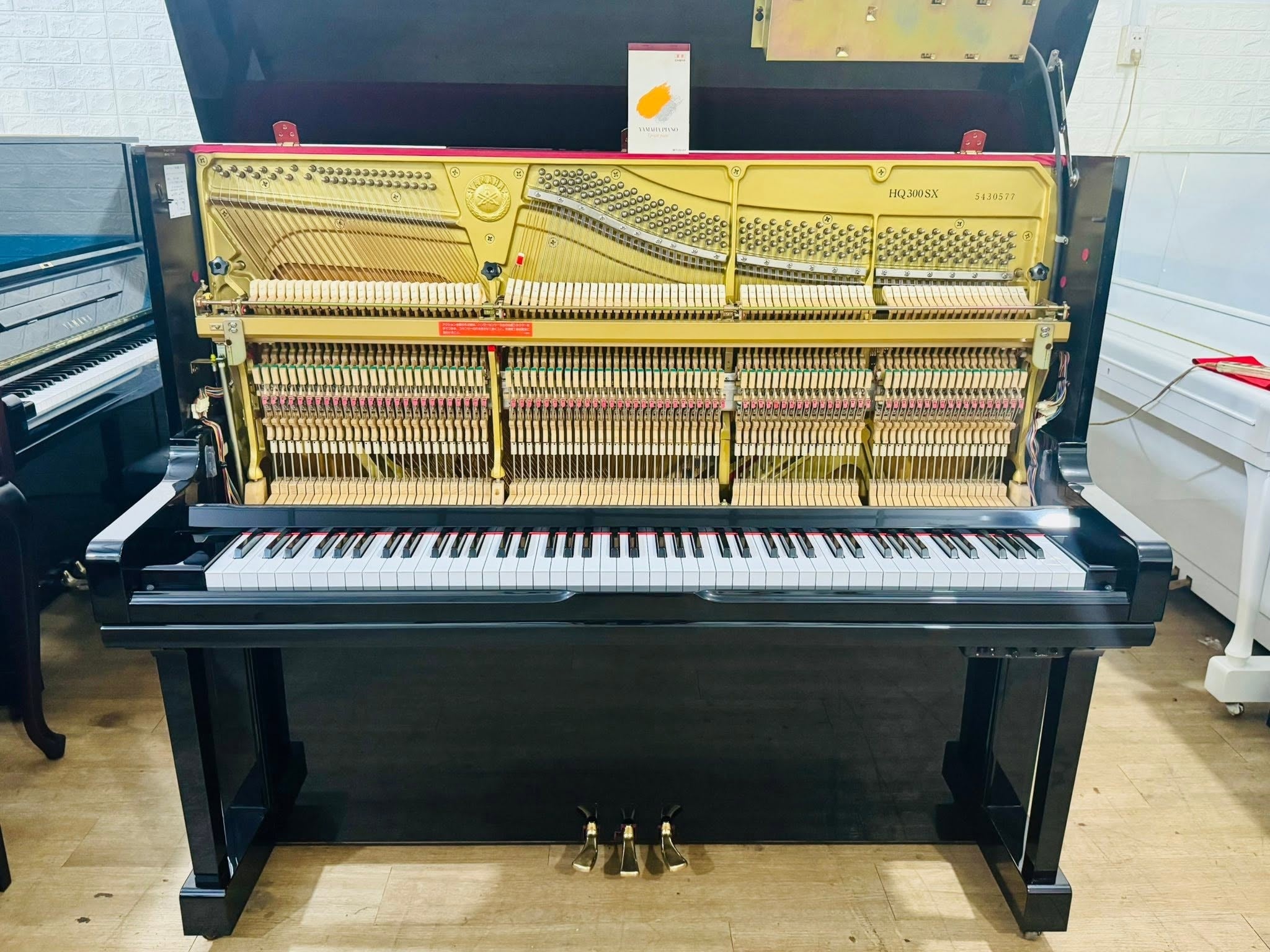 Đàn Piano Cơ Yamaha HQ300SX