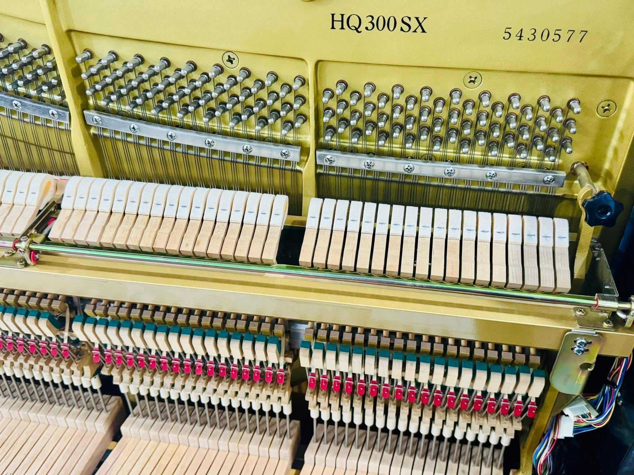 Đàn Piano Cơ Yamaha HQ300SX