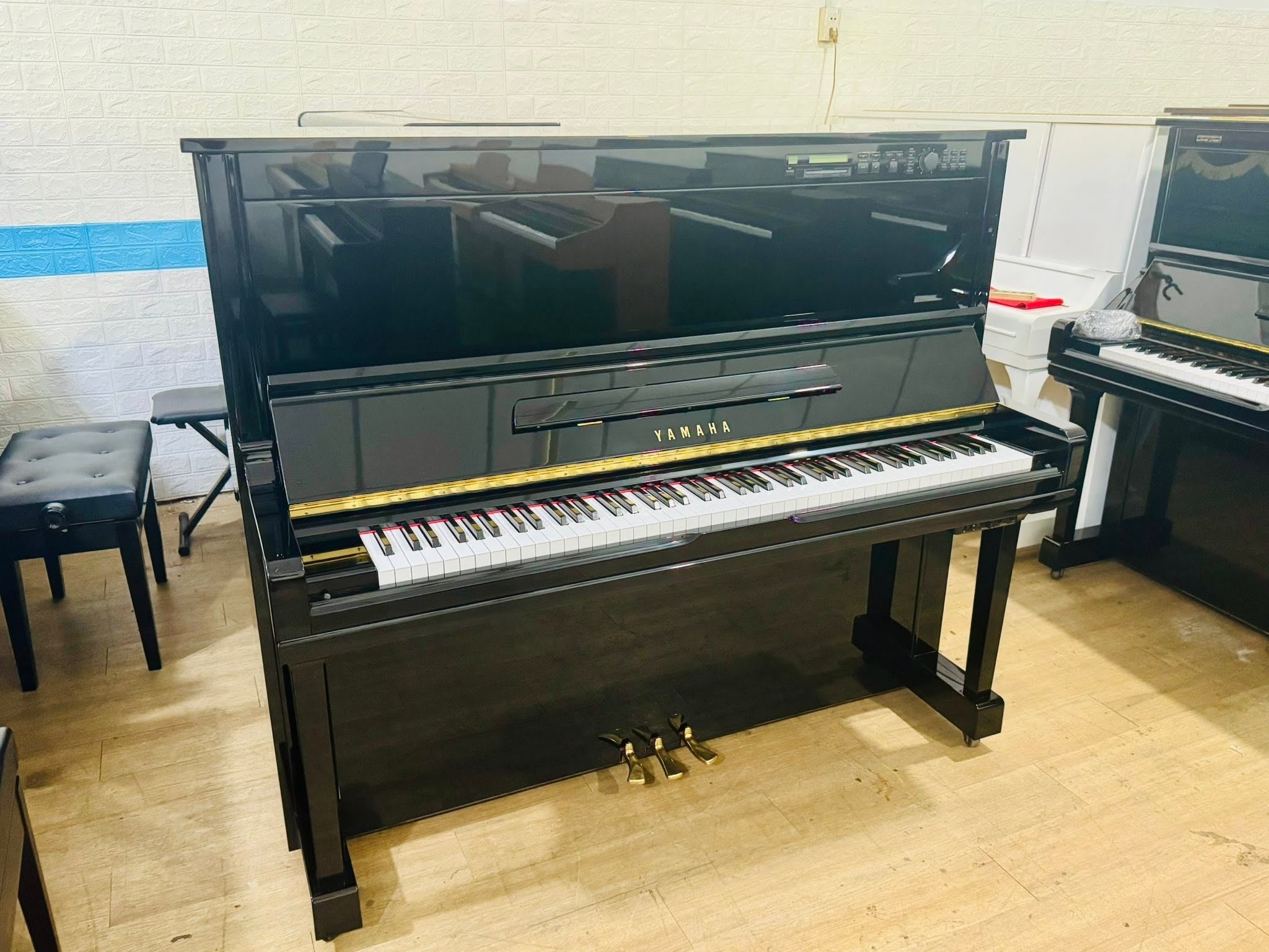 Đàn Piano Cơ Yamaha HQ300SX