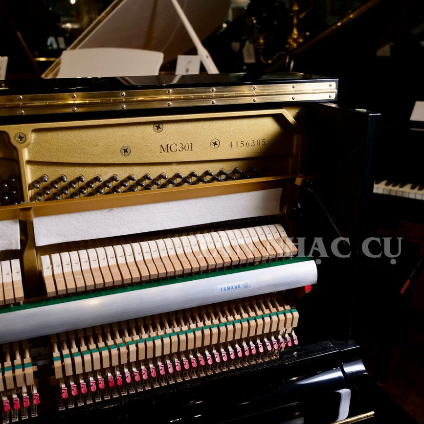 Đàn Piano Cơ Yamaha MC301