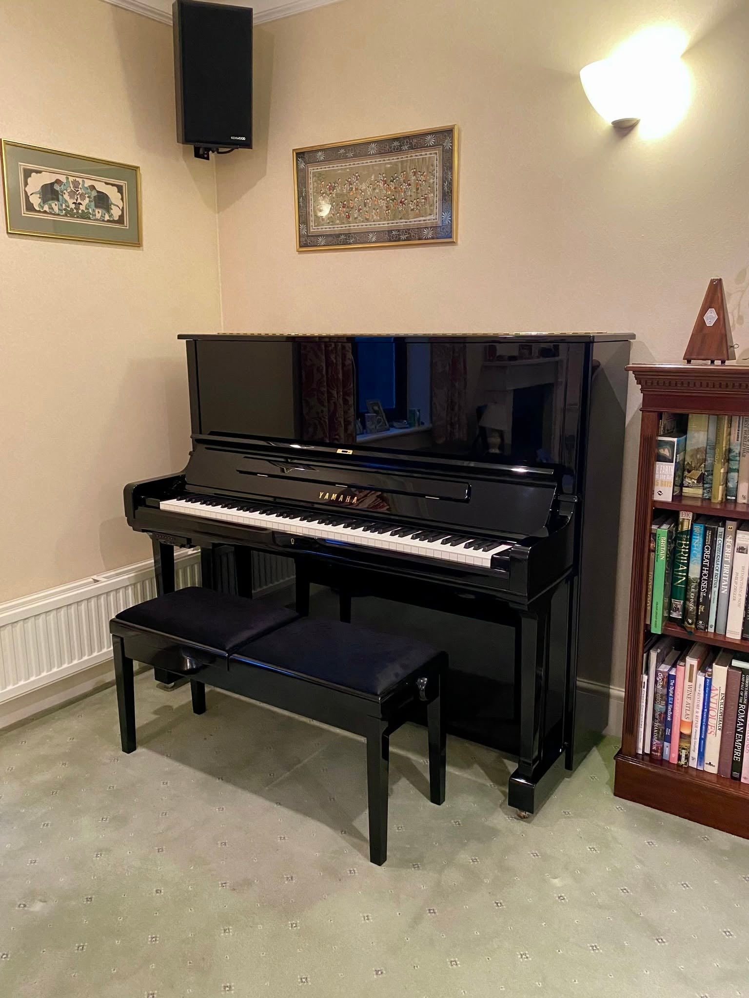 Đàn Piano Cơ Upright Yamaha SU7