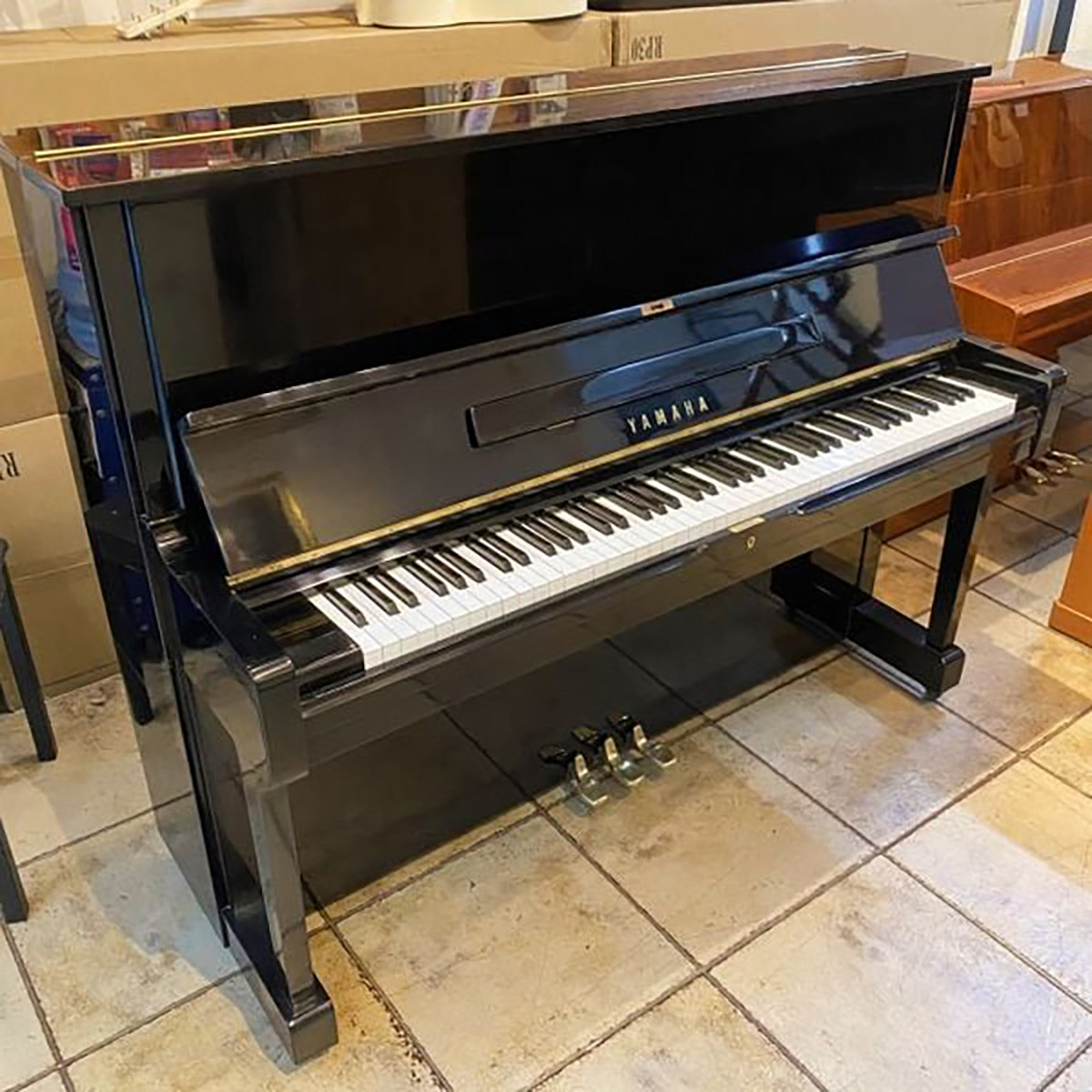 Đàn Piano Cơ Yamaha U1H - Qua Sử Dụng