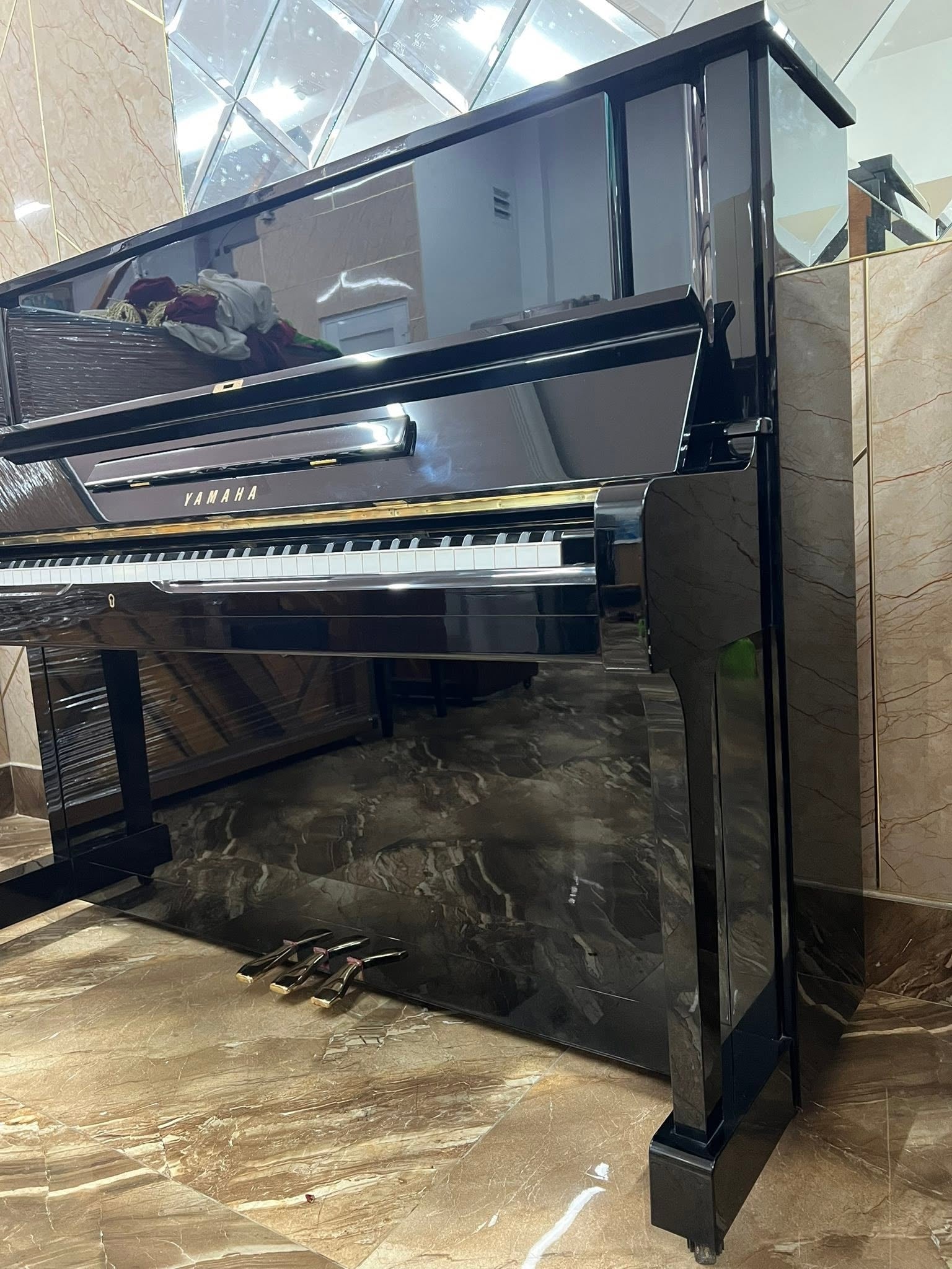 Đàn Piano Cơ Upright Yamaha YUS