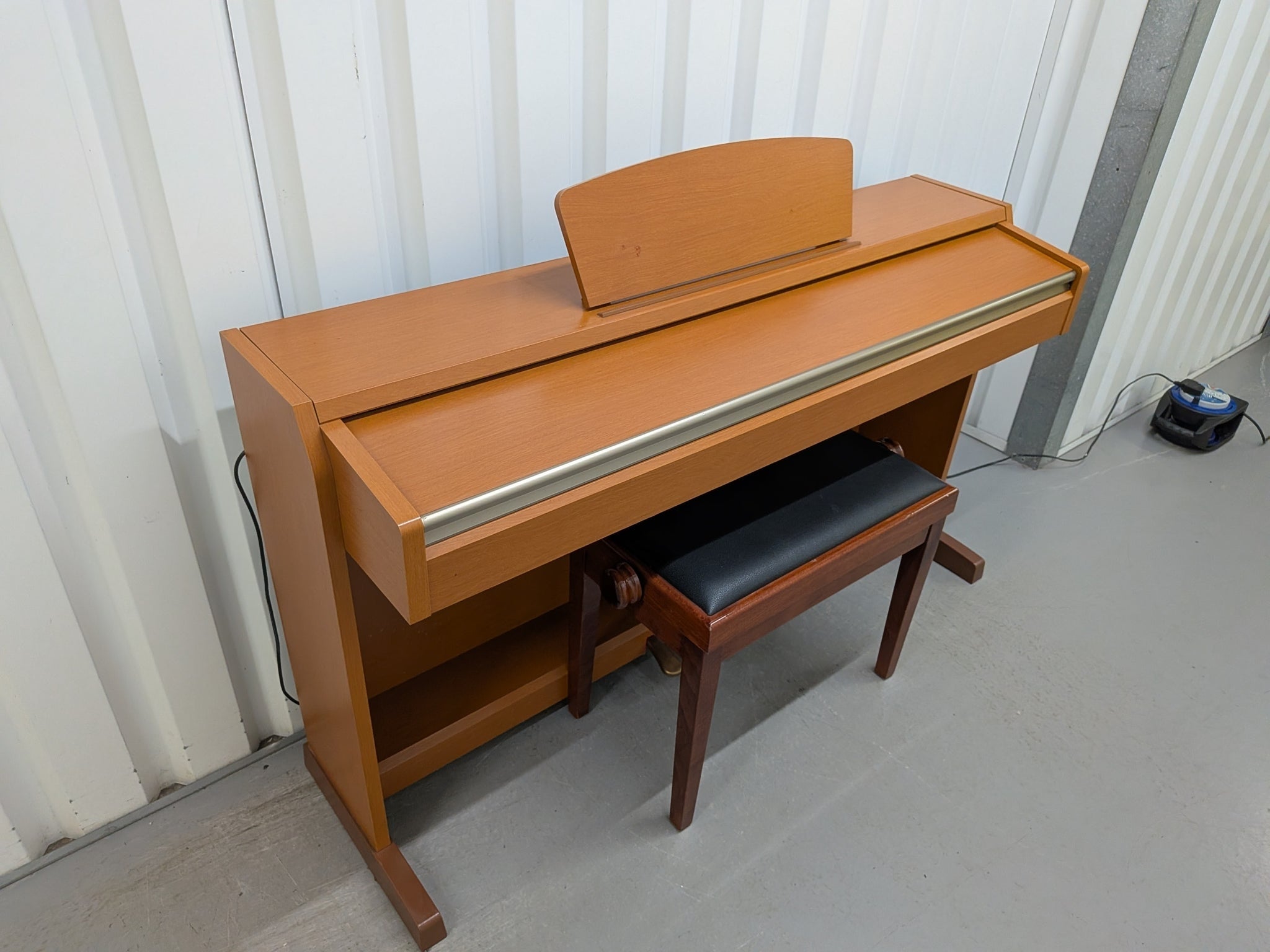 Đàn Piano Điện Yamaha CLP220
