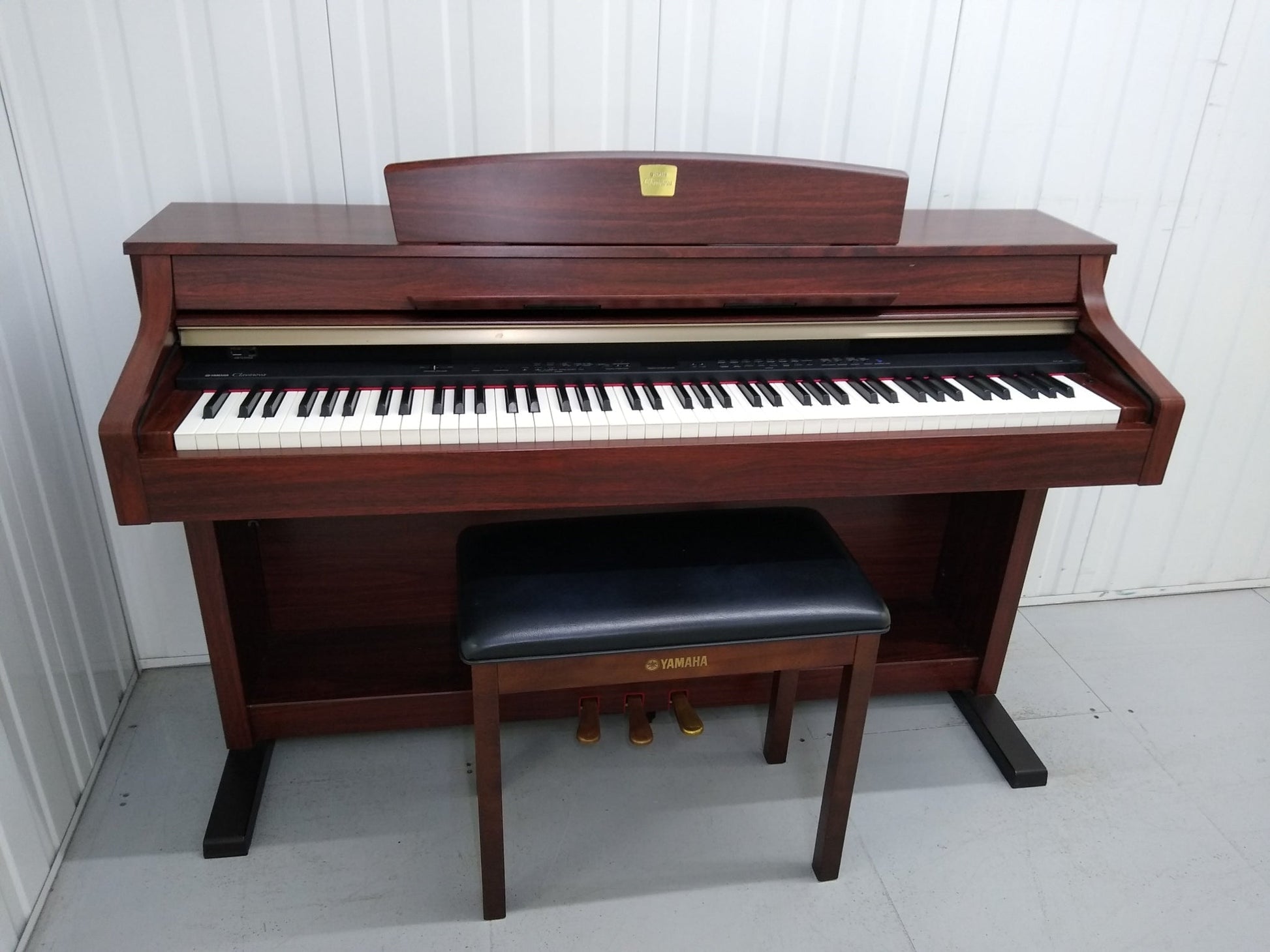 Yamaha CLP340 Mahogany