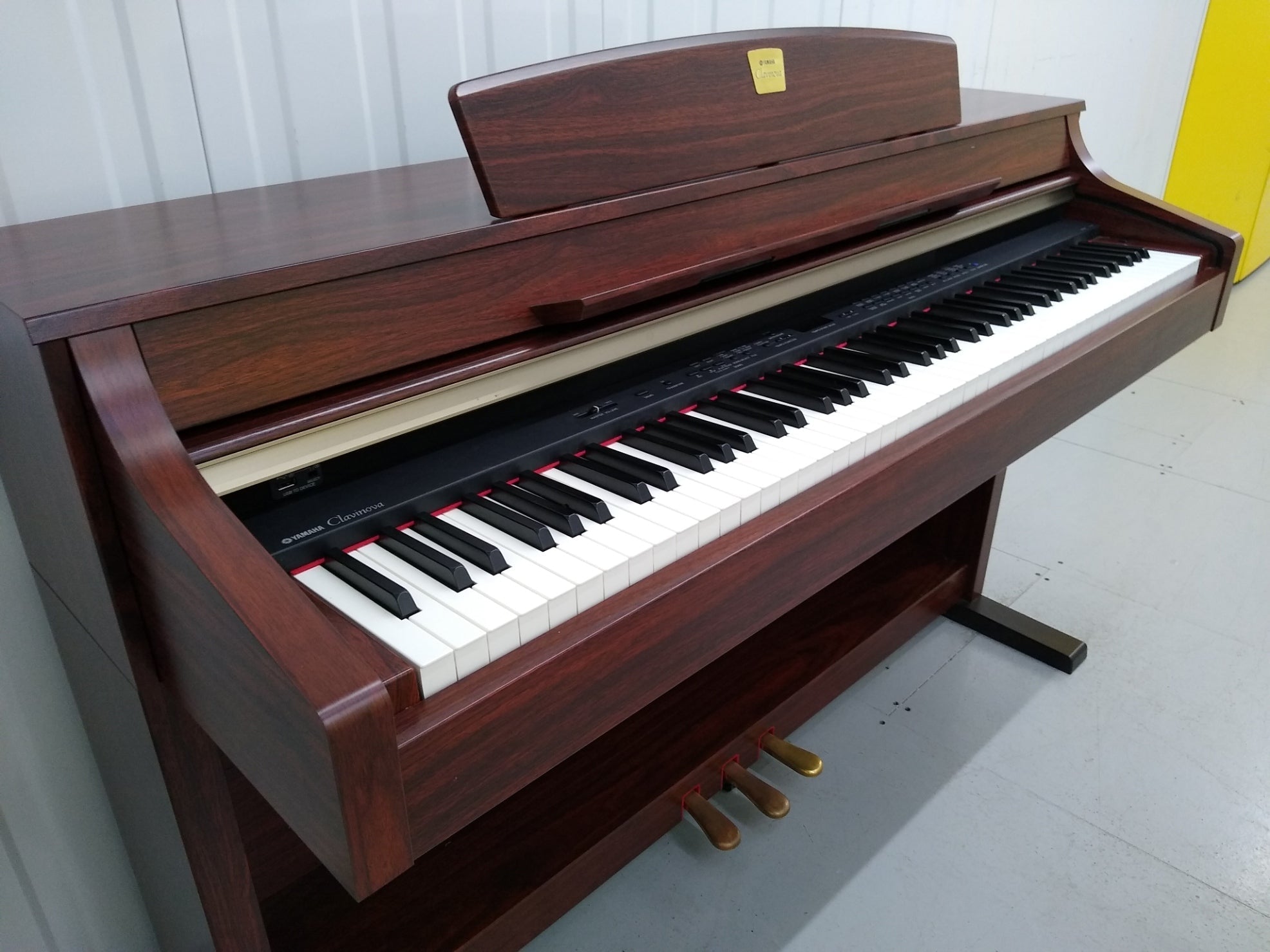 Yamaha CLP340 Mahogany