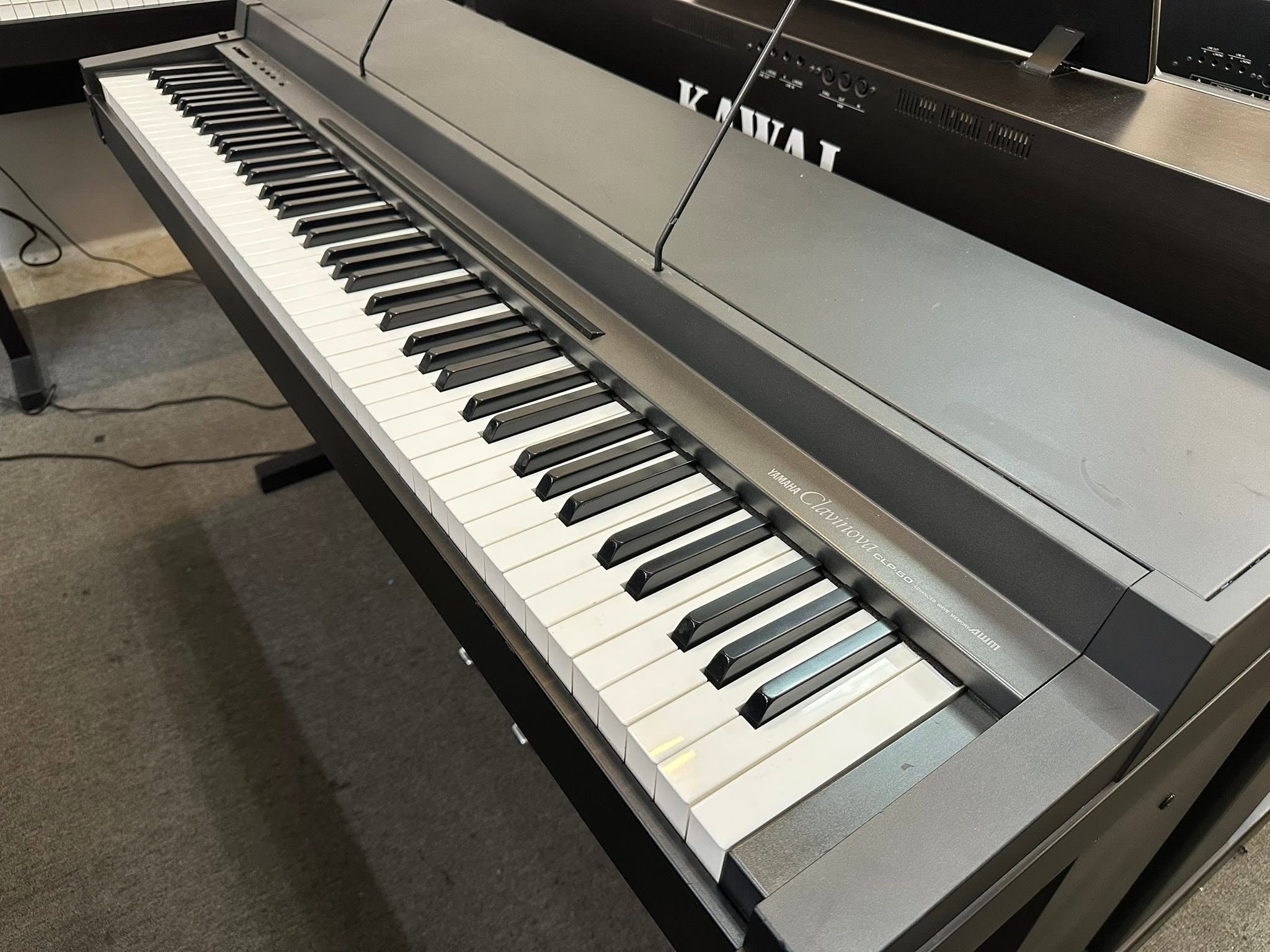 Đàn Piano Điện Yamaha CLP500