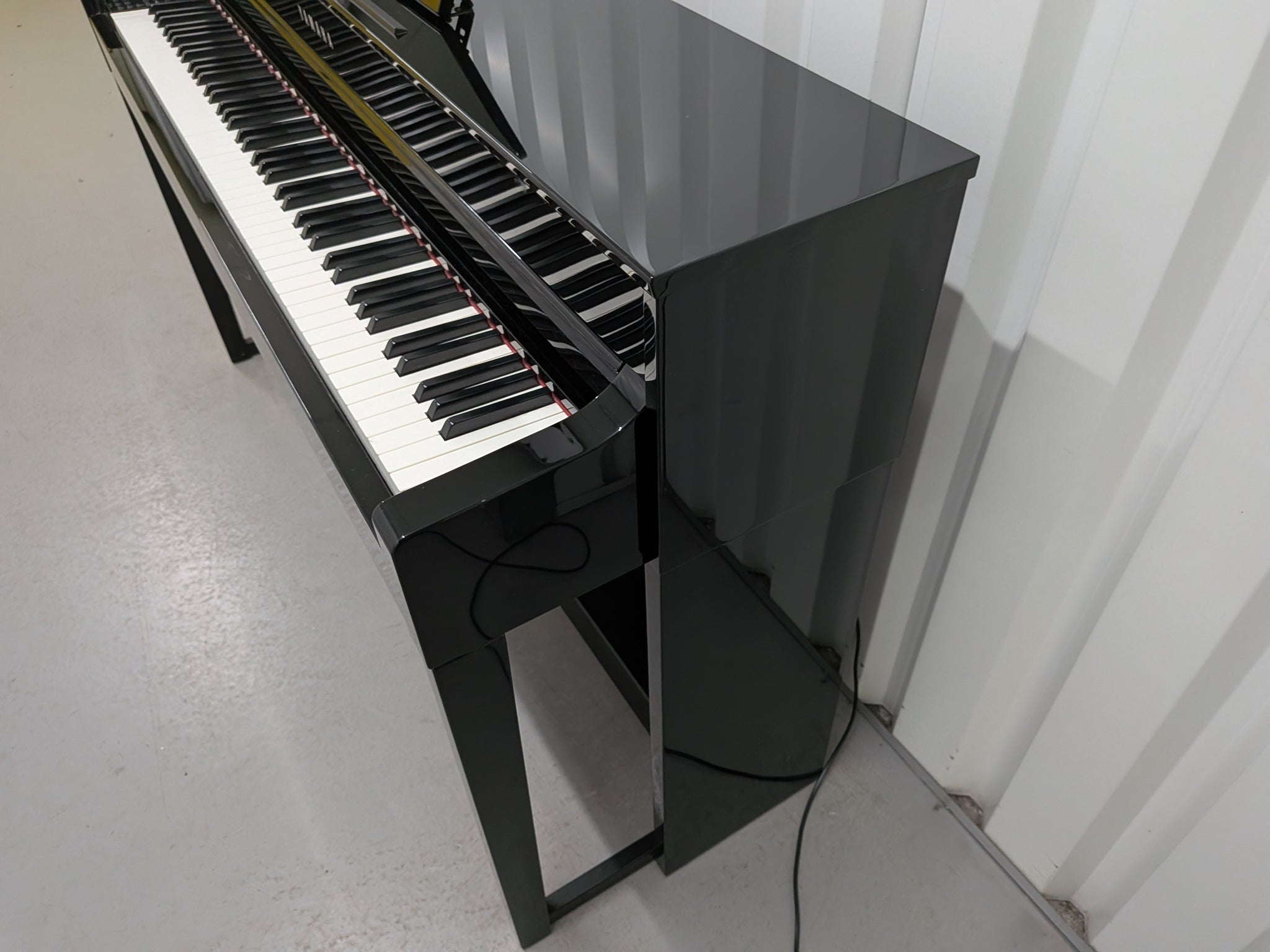 Yamaha CLP535 PE (Polished Ebony)